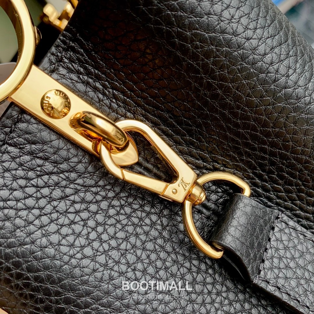 Louis Vuitton Capucines Mini Taurillon Leather Top Handle Tote Bag with Chain LV Detail 루이비통 카퓌신 미니 토리옹 레더 탑핸들 토트백 체인LV M24673 21cm 7