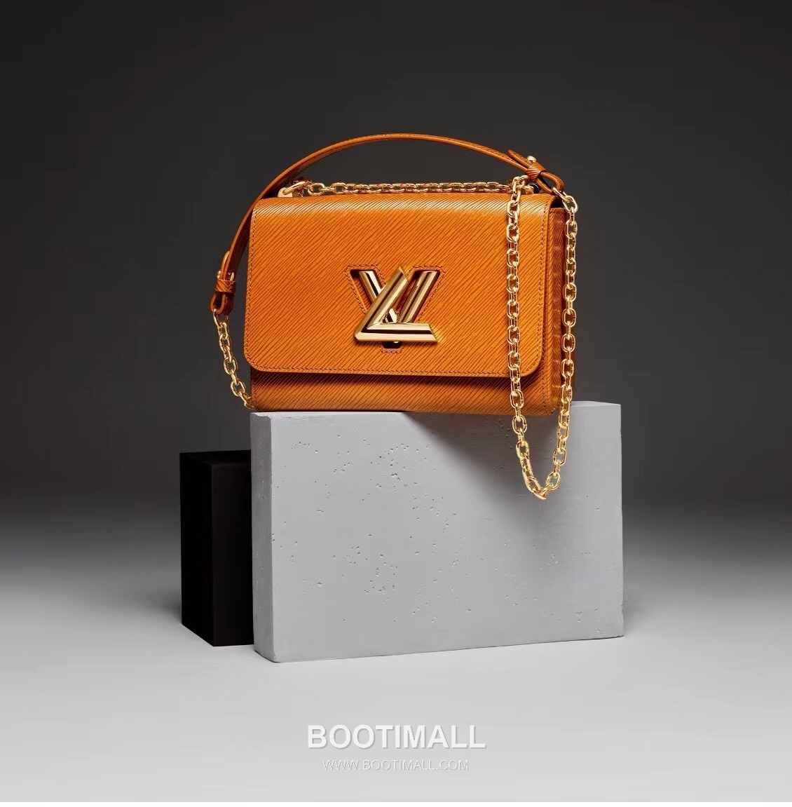 Louis Vuitton Twist MM Epi Calfskin Leather Chain Shoulder Bag with Twist Lock Detail 루이비통 트위스트 MM 에피 카프스킨 체인 숄더백 트위스트락 M50280 23cm 3