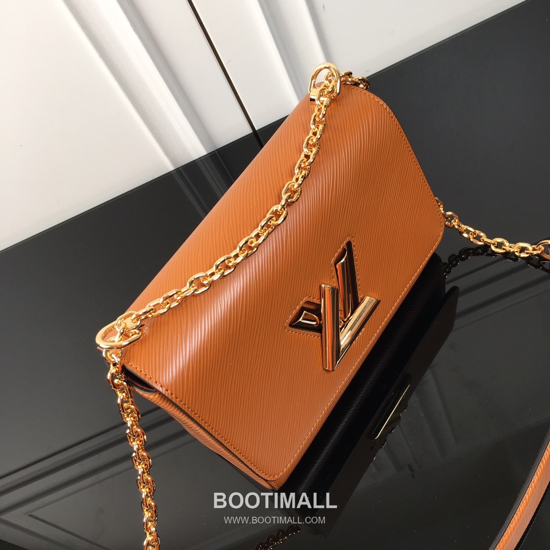 Louis Vuitton Twist MM Epi Calfskin Leather Chain Shoulder Bag with Twist Lock Detail 루이비통 트위스트 MM 에피 카프스킨 체인 숄더백 트위스트락 M50280 23cm 11