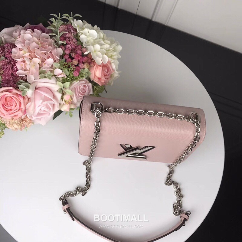 Louis Vuitton Twist MM Epi Calfskin Leather Chain Shoulder Bag with Twist Lock Detail 루이비통 트위스트 MM 에피 카프스킨 체인 숄더백 트위스트락 M50280 23cm 4