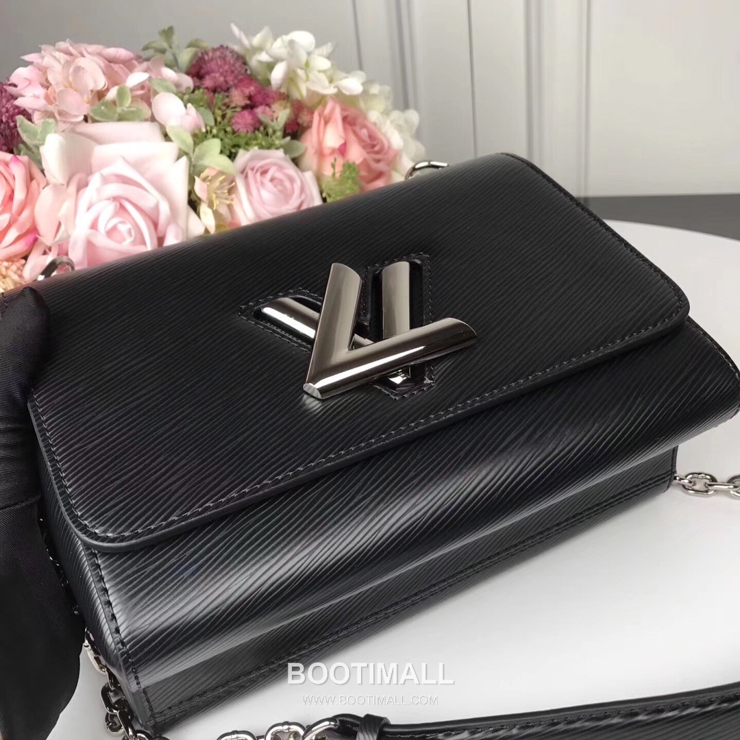 Louis Vuitton Twist MM Epi Calfskin Leather Chain Shoulder Bag with Twist Lock Detail 루이비통 트위스트 MM 에피 카프스킨 체인 숄더백 트위스트락 M50280 23cm 5