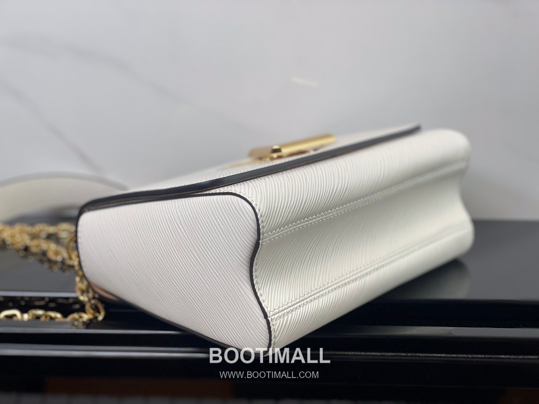 Louis Vuitton Twist MM Epi Calfskin Leather Chain Shoulder Bag with Twist Lock Detail 루이비통 트위스트 MM 에피 카프스킨 체인 숄더백 트위스트락 M50280 23cm 3