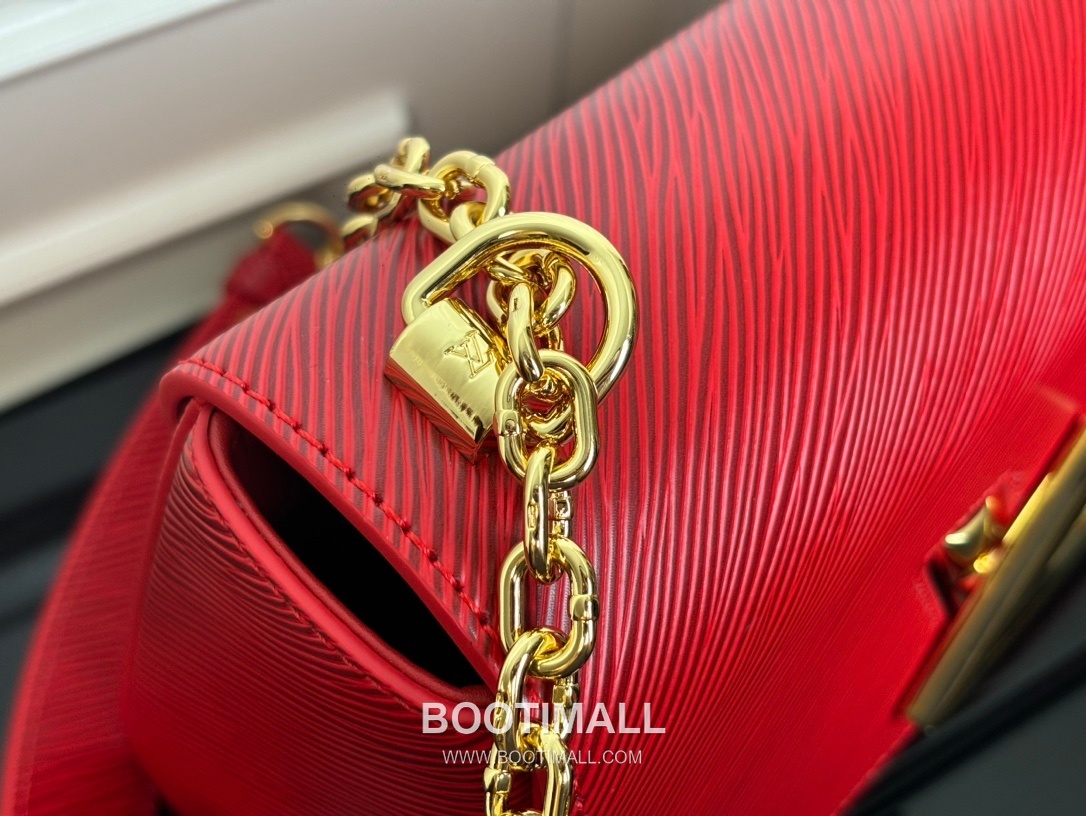 Louis Vuitton Twist MM Epi Calfskin Leather Chain Shoulder Bag with LV Twist Lock Detail 루이비통 트위스트 MM 에피 카프스킨 체인 숄더백 LV트위스트락 M25229 23cm 10