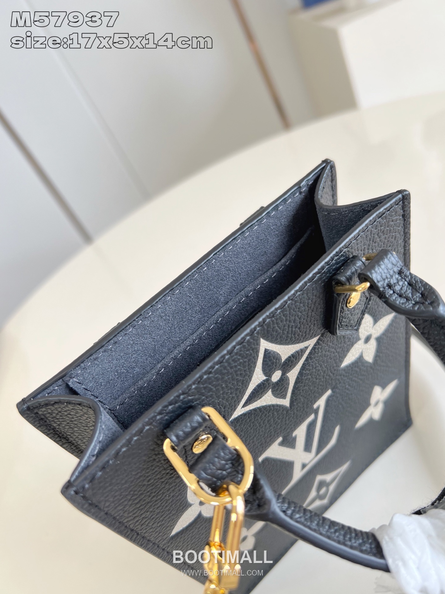 Louis Vuitton Petit Sac Plat Monogram Canvas Mini Tote Bag with Top Handle Strap Detail 루이비통 쁘띠 삭 플라 모노그램 캔버스 미니 토트백 탑핸들스트랩 M57937 14cm 6