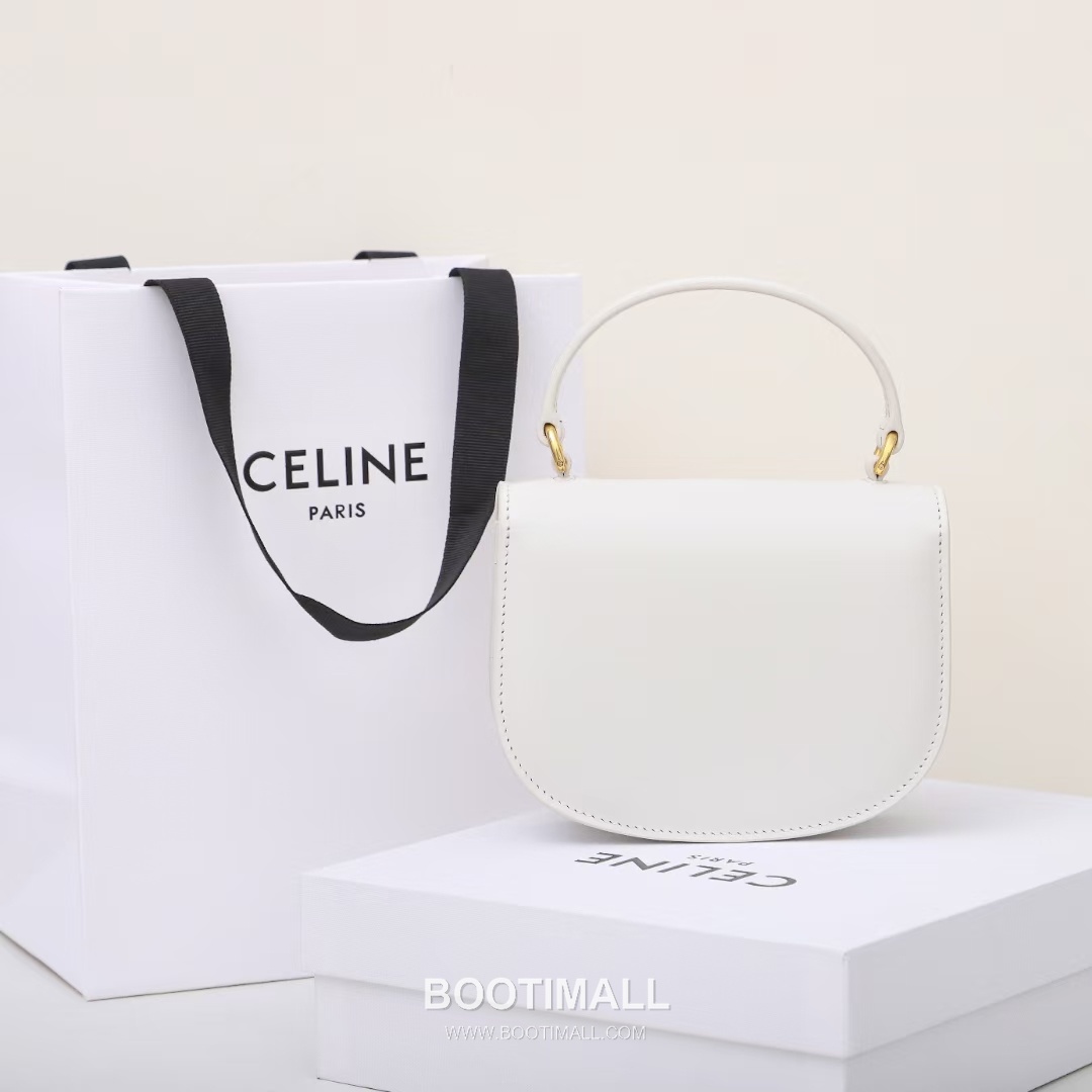 Celine Besace Triomphe Cowhide Leather Saddle Crossbody Bag with Triomphe Lock Detail 셀린느 베사체 트리옹프 카우하이드 새들 크로스백 트리옹프락 10L063 15.5cm 13