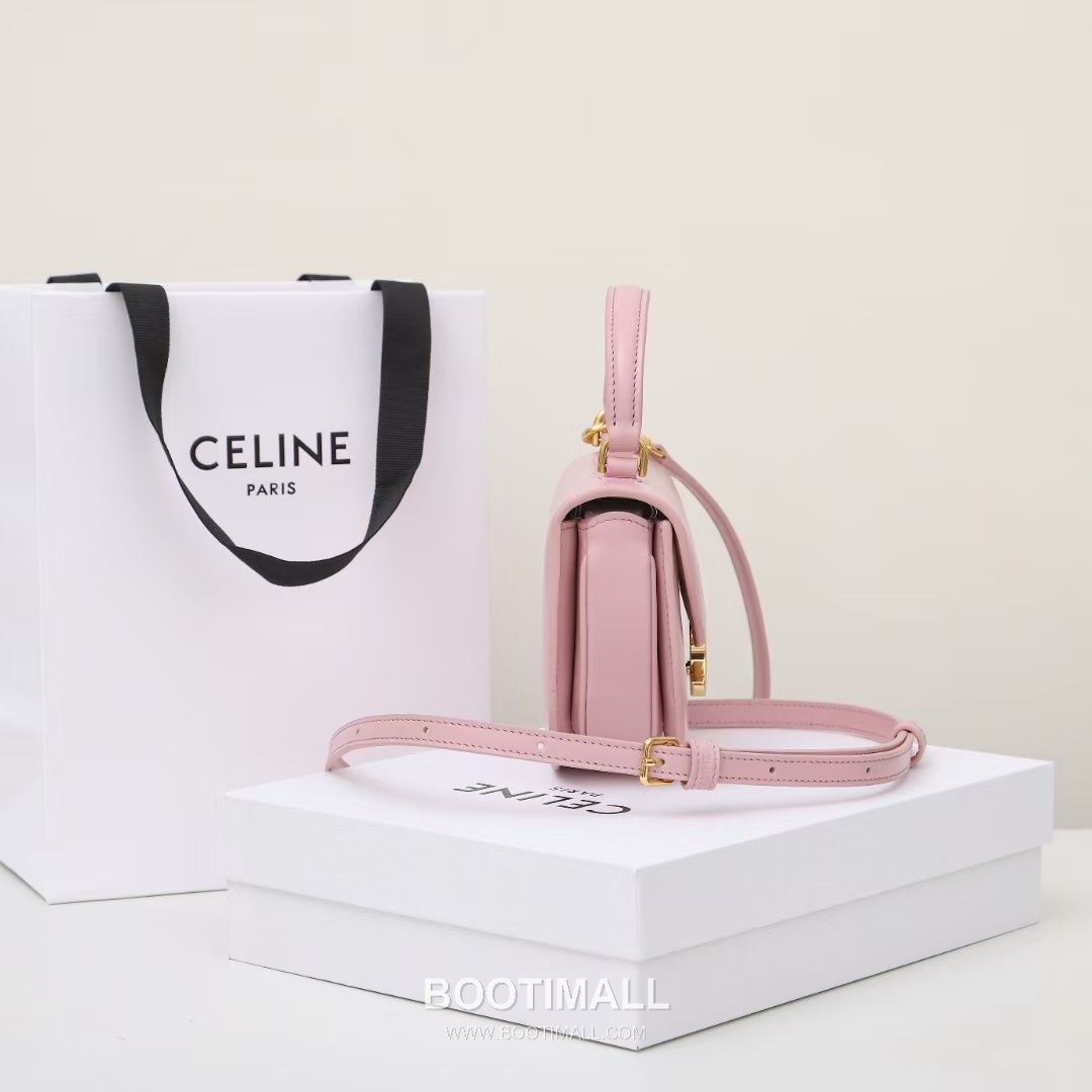 Celine Besace Triomphe Cowhide Leather Saddle Crossbody Bag with Triomphe Lock Detail 셀린느 베사체 트리옹프 카우하이드 새들 크로스백 트리옹프락 10L063 15.5cm 3