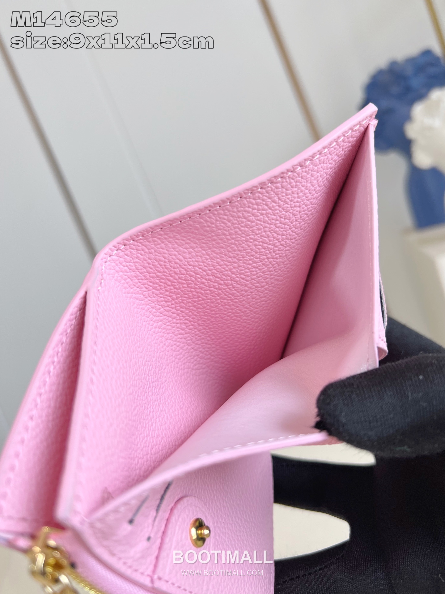 Louis Vuitton Lisa Monogram Empreinte Leather Wallet with Zip Charm Detail 루이비통 리사 모노그램 앙프렝뜨 반지갑 지퍼참 M14655 9cm 8