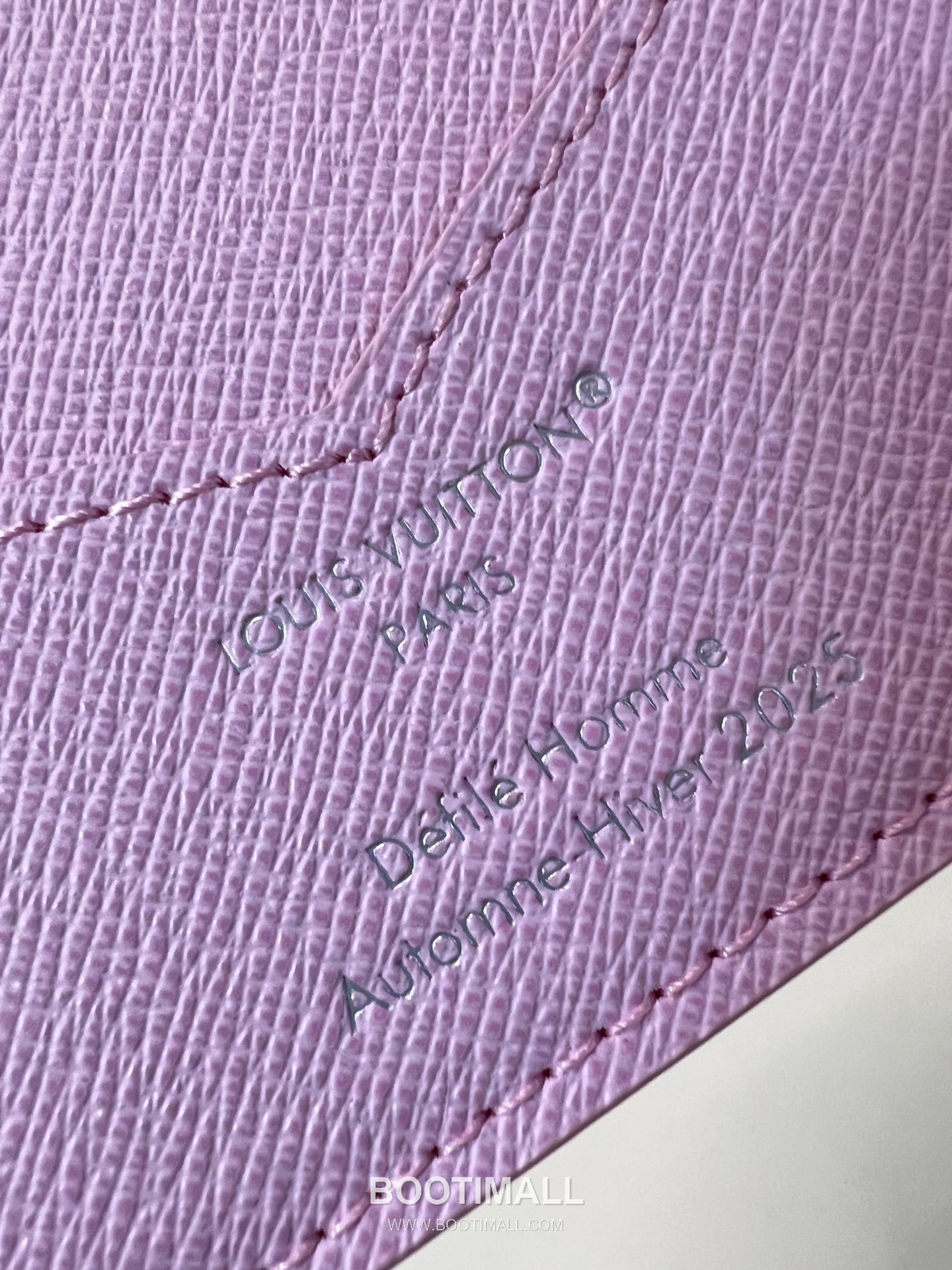 Louis Vuitton Monogram Canvas Passport Cover Wallet with Printed Detail 루이비통 모노그램 캔버스 여권지갑 프린트 M25967 10cm 7