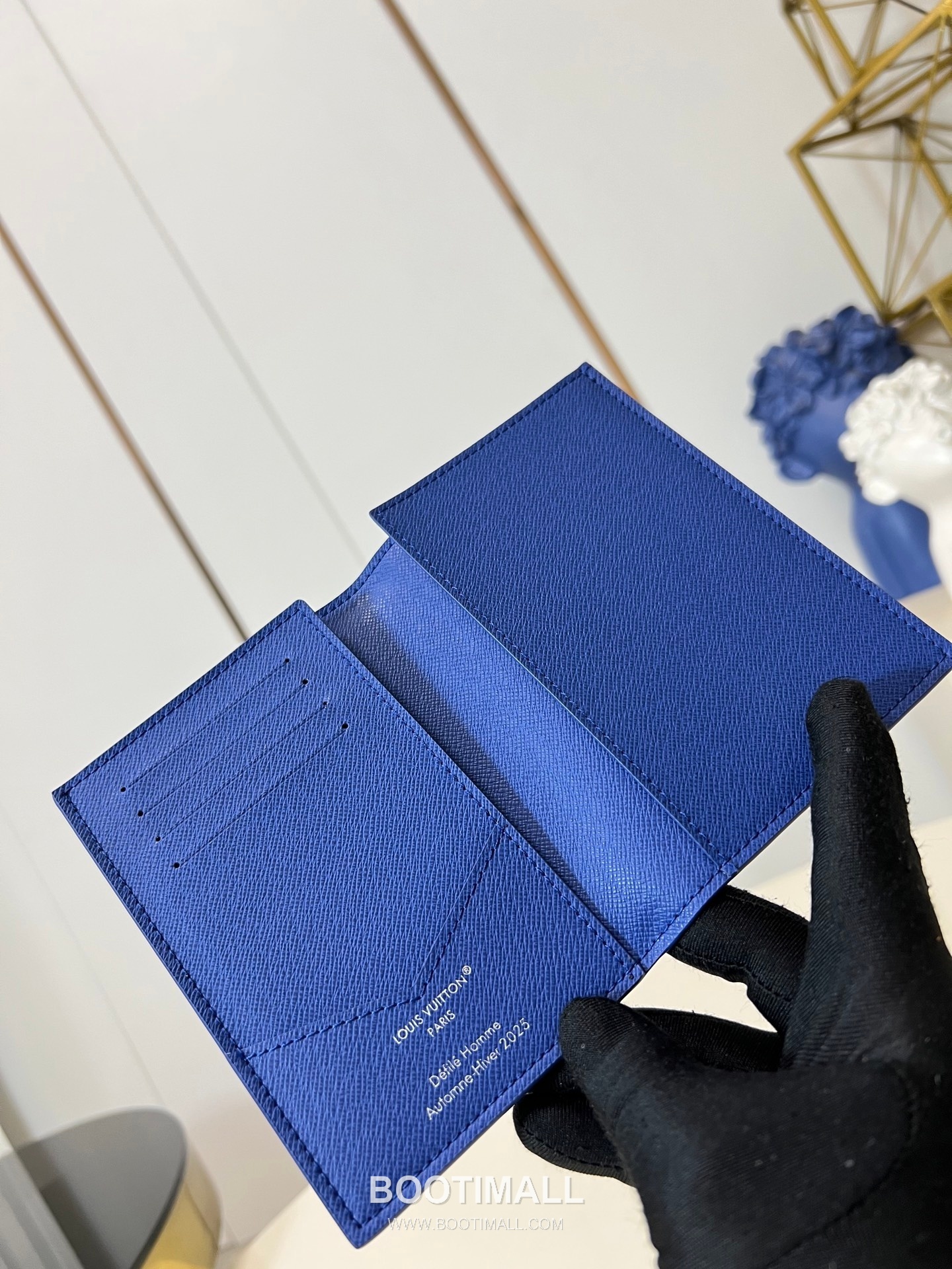 Louis Vuitton Monogram Canvas Passport Cover Wallet with Printed Detail 루이비통 모노그램 캔버스 여권지갑 프린트 M25967 10cm 5