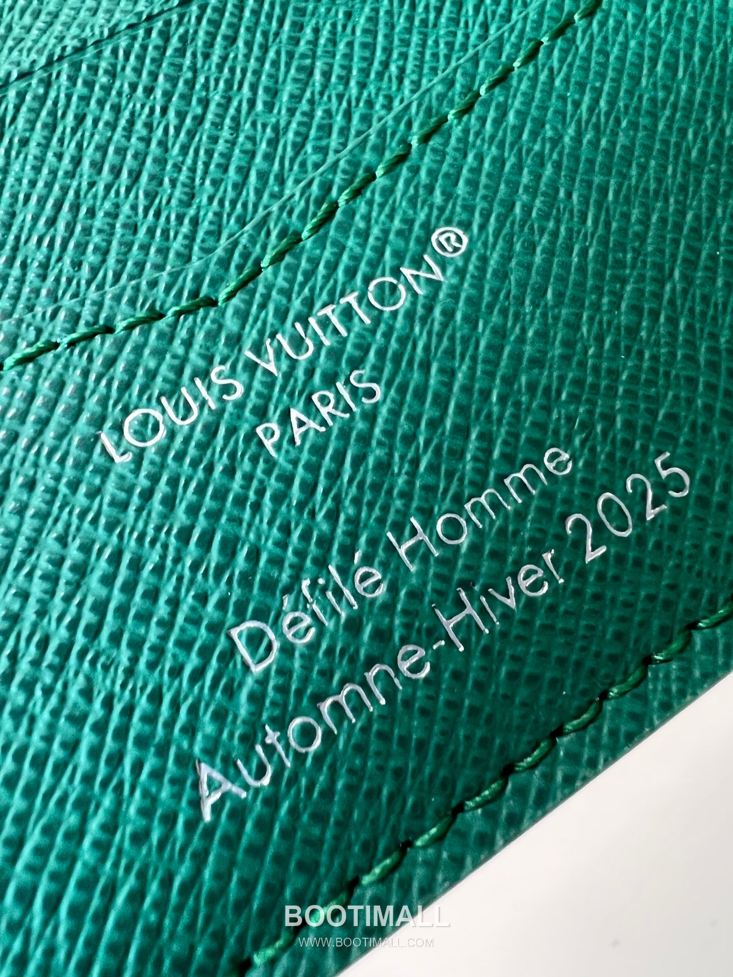 Louis Vuitton Slender Monogram Canvas Compact Wallet with Card Slot Detail 루이비통 슬렌더 모노그램 캔버스 컴팩트 반지갑 카드슬롯 M25986 11cm 6