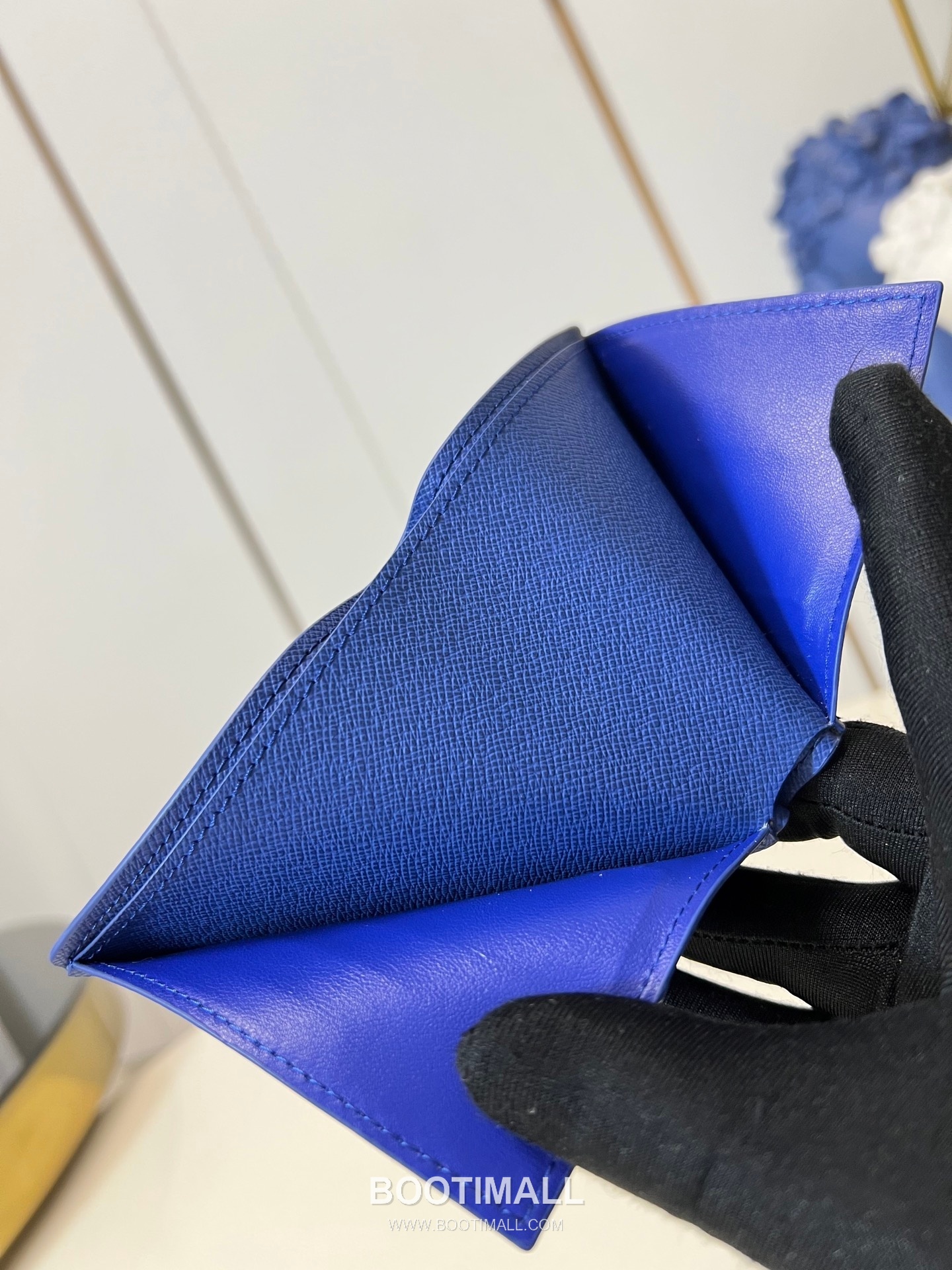 Louis Vuitton Slender Monogram Canvas Compact Wallet with Card Slot Detail 루이비통 슬렌더 모노그램 캔버스 컴팩트 반지갑 카드슬롯 M25986 11cm 7