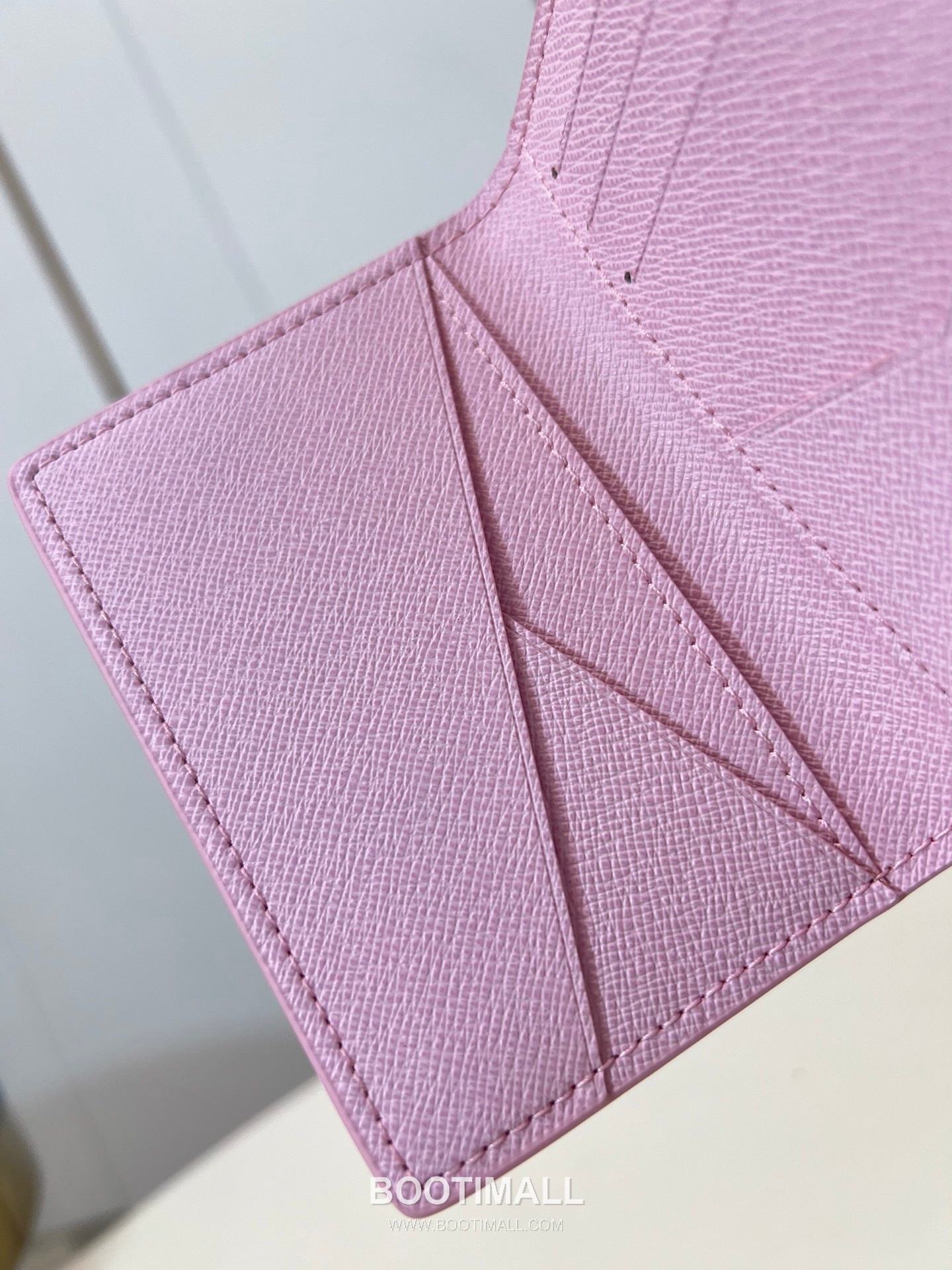 Louis Vuitton Pocket Monogram Canvas Card Wallet with Outer Pocket Detail 루이비통 포켓 모노그램 캔버스 카드지갑 외부포켓 M25971 7.5cm 7