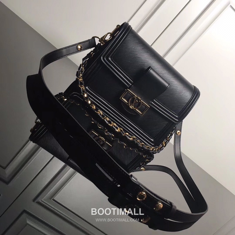 Louis Vuitton Dauphine Epi Calfskin Leather Shoulder Bag with LV Lock Detail 루이비통 도핀 에피 카프스킨 숄더백 LV락 M44162 25cm 1