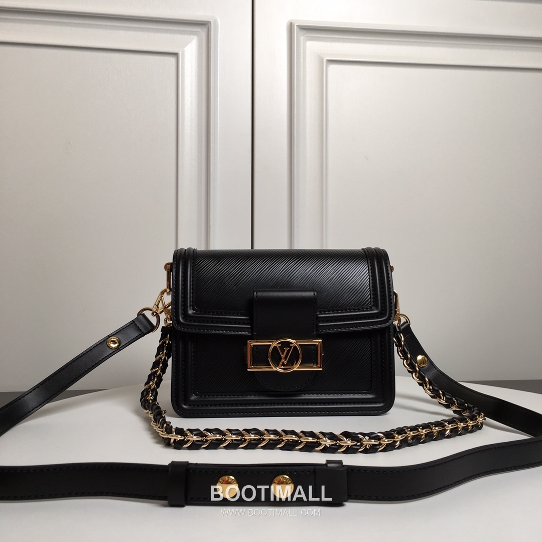 Louis Vuitton Mini Dauphine Epi Calfskin Leather Shoulder Bag with Magnetic Lock Detail 루이비통 미니 도핀 에피 카프스킨 숄더백 마그네틱락 M55963 20cm 1