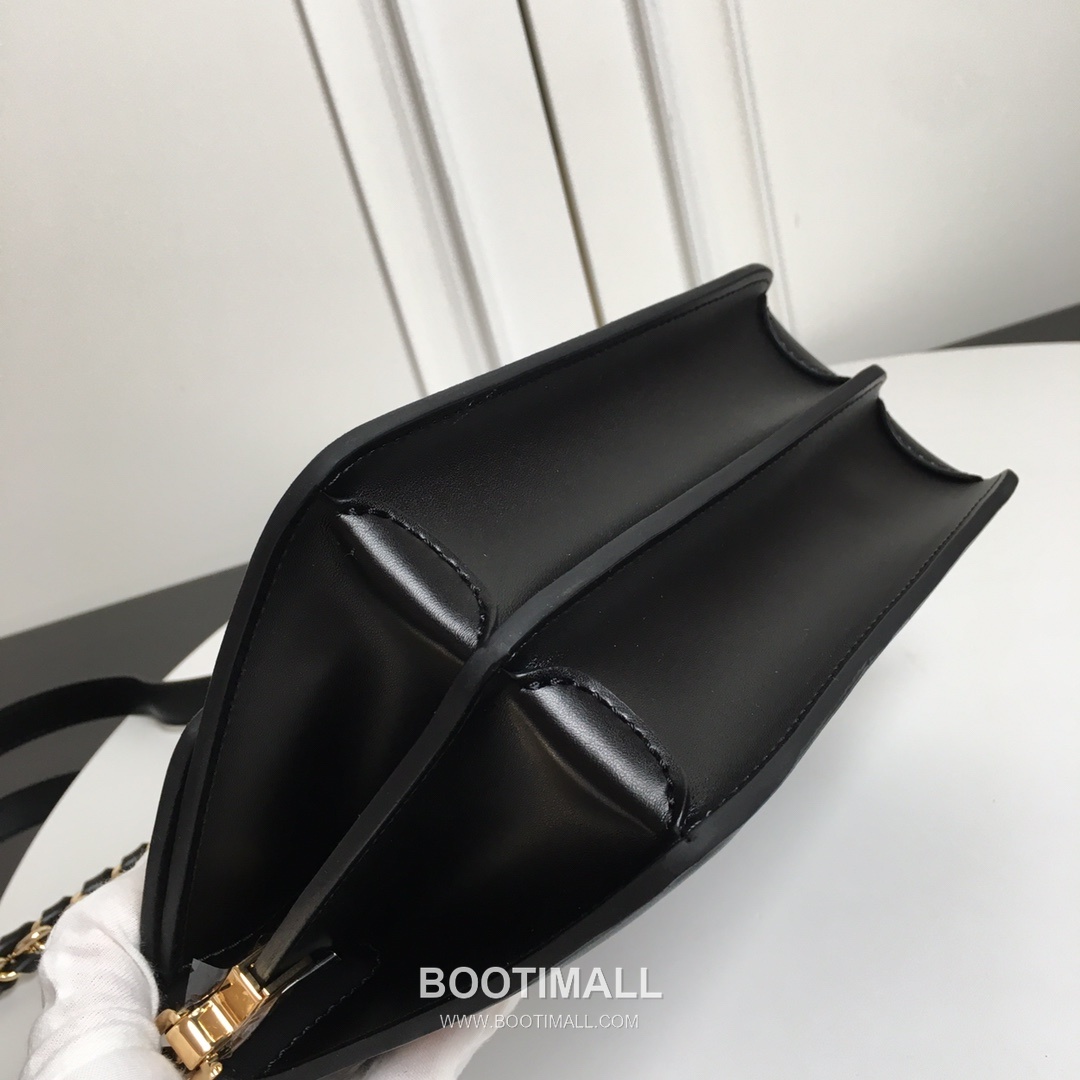 Louis Vuitton Mini Dauphine Epi Calfskin Leather Shoulder Bag with Magnetic Lock Detail 루이비통 미니 도핀 에피 카프스킨 숄더백 마그네틱락 M55963 20cm 5