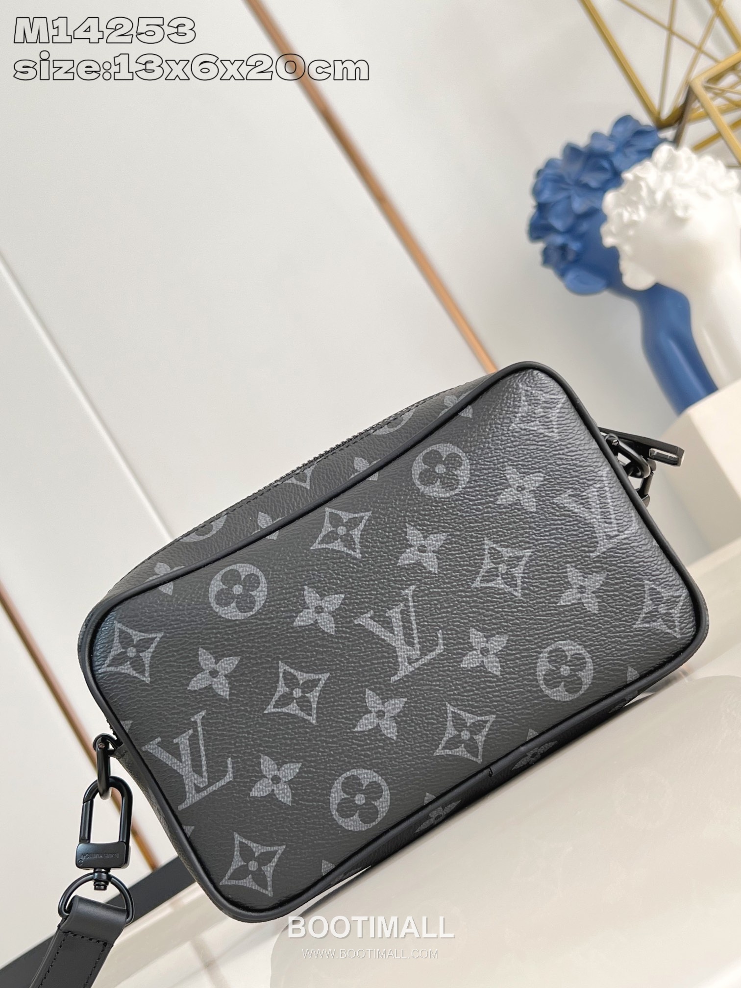 Louis Vuitton Trocadéro Mini Monogram Eclipse Canvas Crossbody Bag with Zip Pocket Detail 루이비통 트로카데로 미니 모노그램 이클립스 크로스백 지퍼포켓 M14253 20cm 5