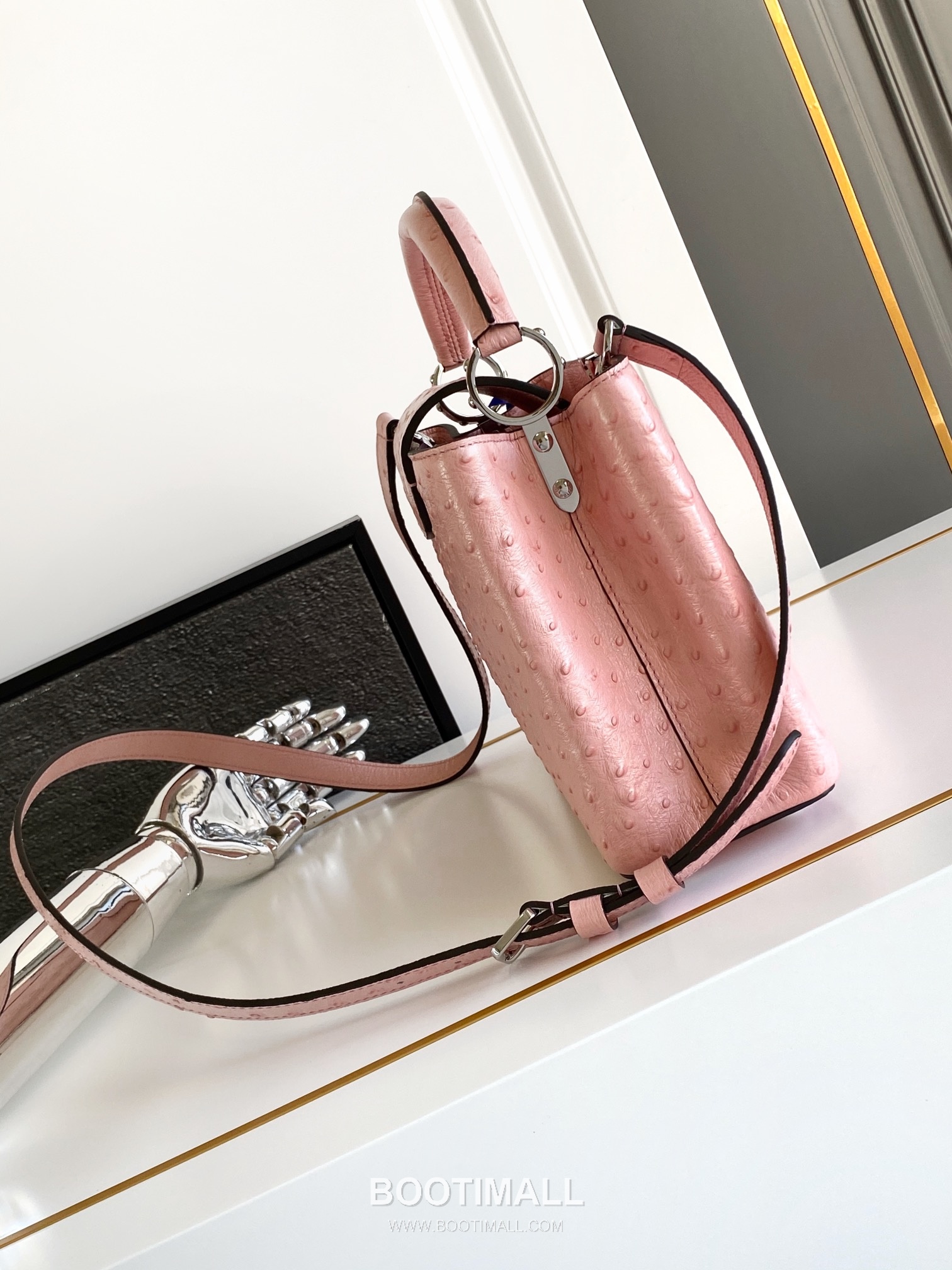 Louis Vuitton Dauphine PM Monogram Empreinte Leather Shoulder Bag with LV Lock Detail 루이비통 도핀 PM 모노그램 앙프렝뜨 숄더백 LV락 M24714 27cm 2