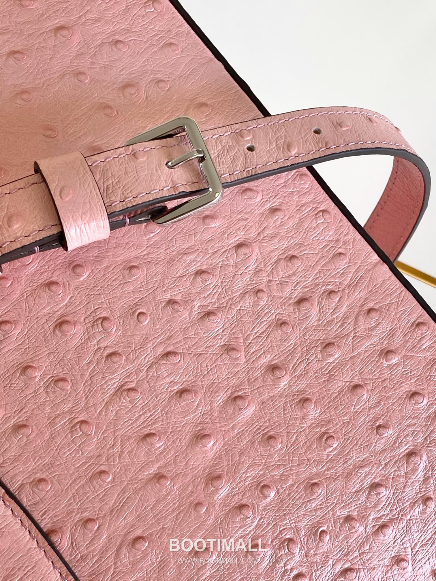 Louis Vuitton Dauphine PM Monogram Empreinte Leather Shoulder Bag with LV Lock Detail 루이비통 도핀 PM 모노그램 앙프렝뜨 숄더백 LV락 M24714 27cm 7