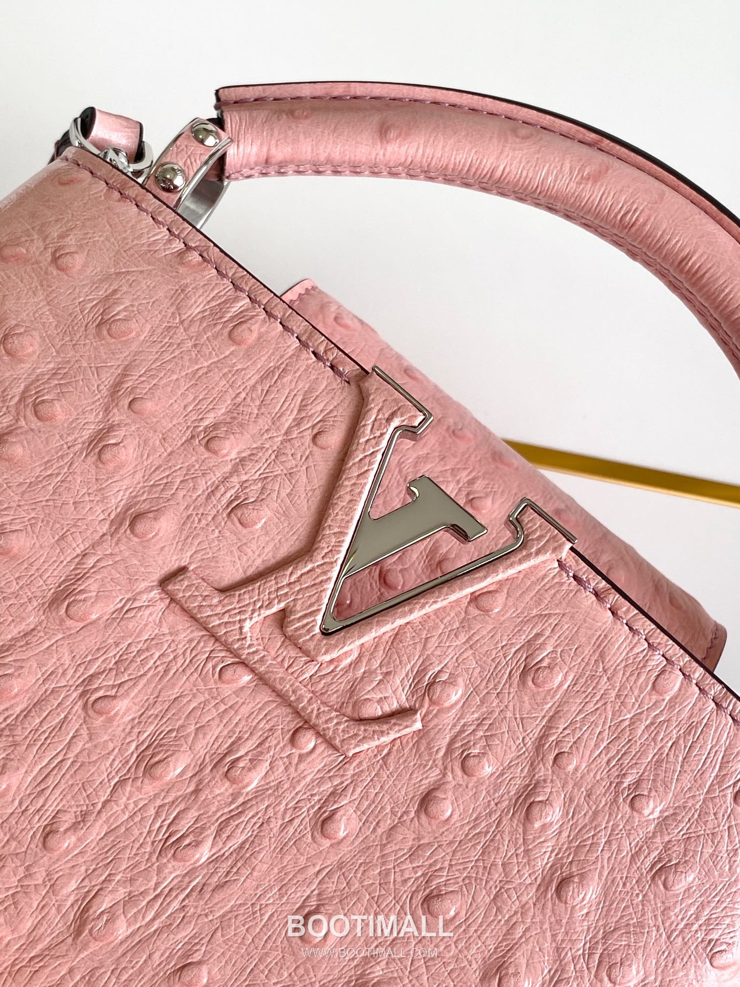 Louis Vuitton Dauphine Mini Monogram Empreinte Leather Shoulder Bag with LV Lock Detail 루이비통 도핀 미니 모노그램 앙프렝뜨 숄더백 LV락 M24713 21cm 5