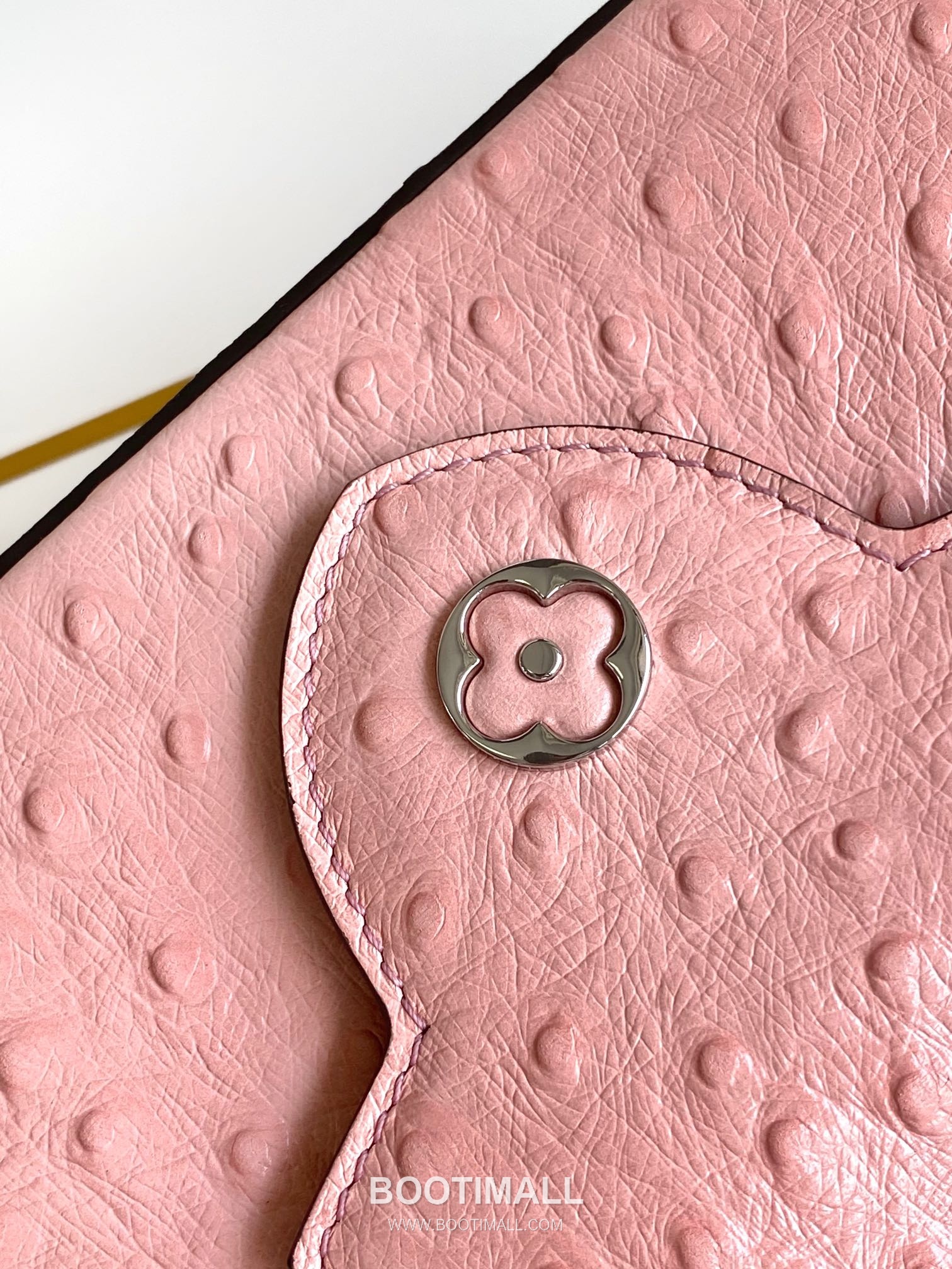 Louis Vuitton Dauphine Mini Monogram Empreinte Leather Shoulder Bag with LV Lock Detail 루이비통 도핀 미니 모노그램 앙프렝뜨 숄더백 LV락 M24713 21cm 6