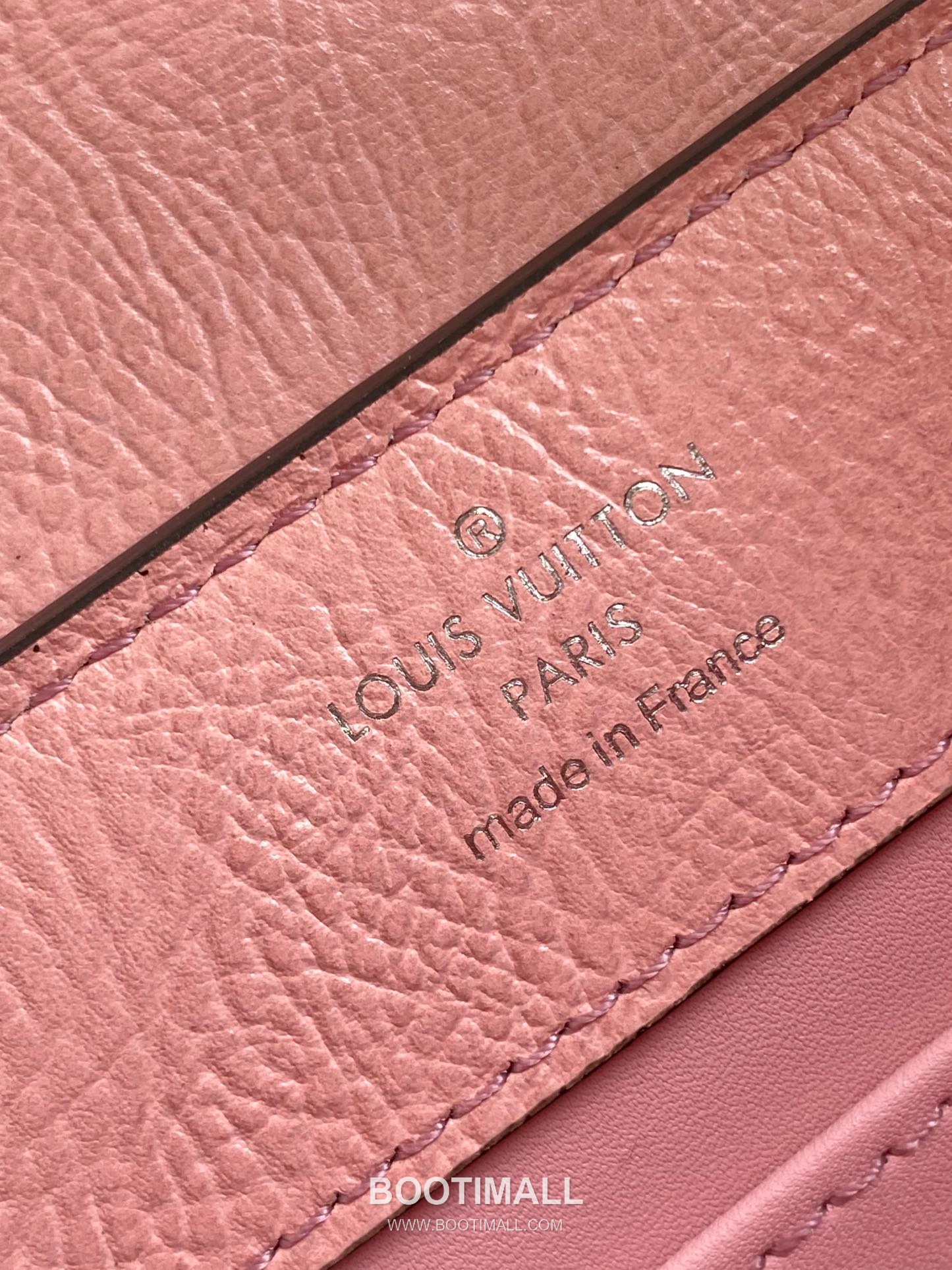 Louis Vuitton Dauphine Mini Monogram Empreinte Leather Shoulder Bag with LV Lock Detail 루이비통 도핀 미니 모노그램 앙프렝뜨 숄더백 LV락 M24713 21cm 9