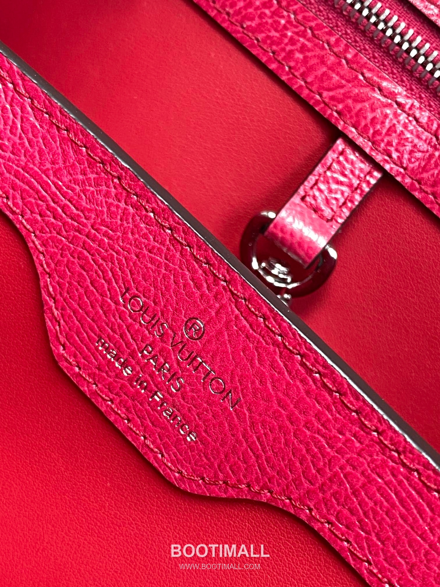 Louis Vuitton Dauphine PM Monogram Empreinte Leather Shoulder Bag with LV Lock Detail 루이비통 도핀 PM 모노그램 앙프렝뜨 숄더백 LV락 M24714 27cm 9