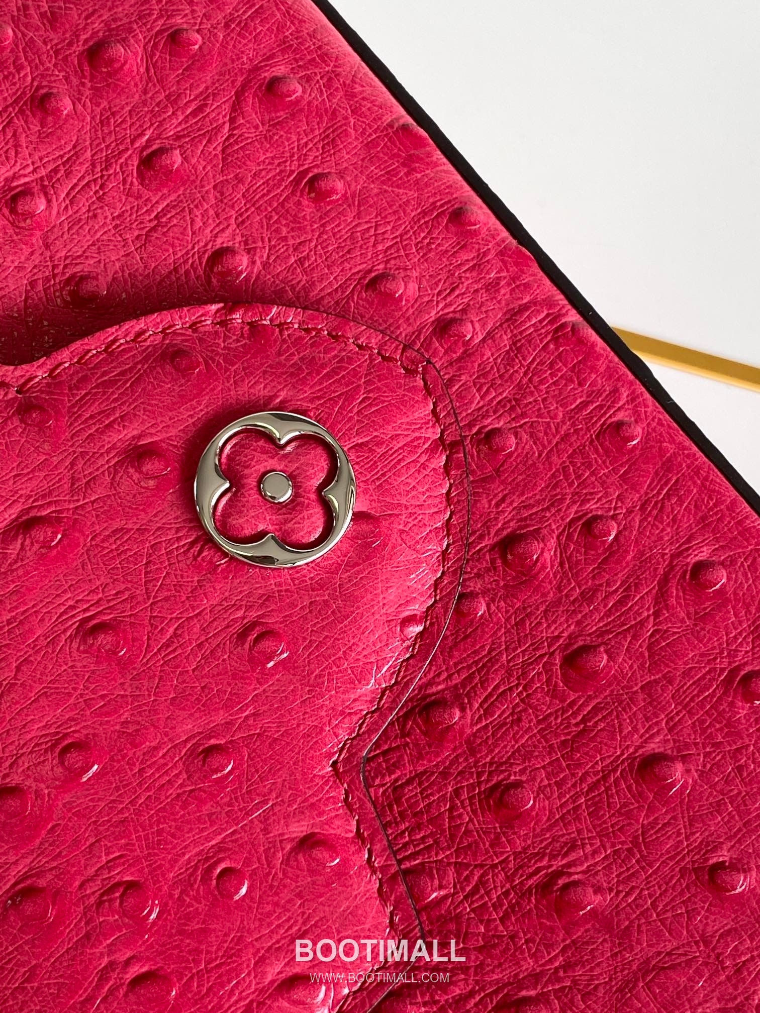 Louis Vuitton Dauphine Mini Monogram Empreinte Leather Shoulder Bag with LV Lock Detail 루이비통 도핀 미니 모노그램 앙프렝뜨 숄더백 LV락 M24713 21cm 6