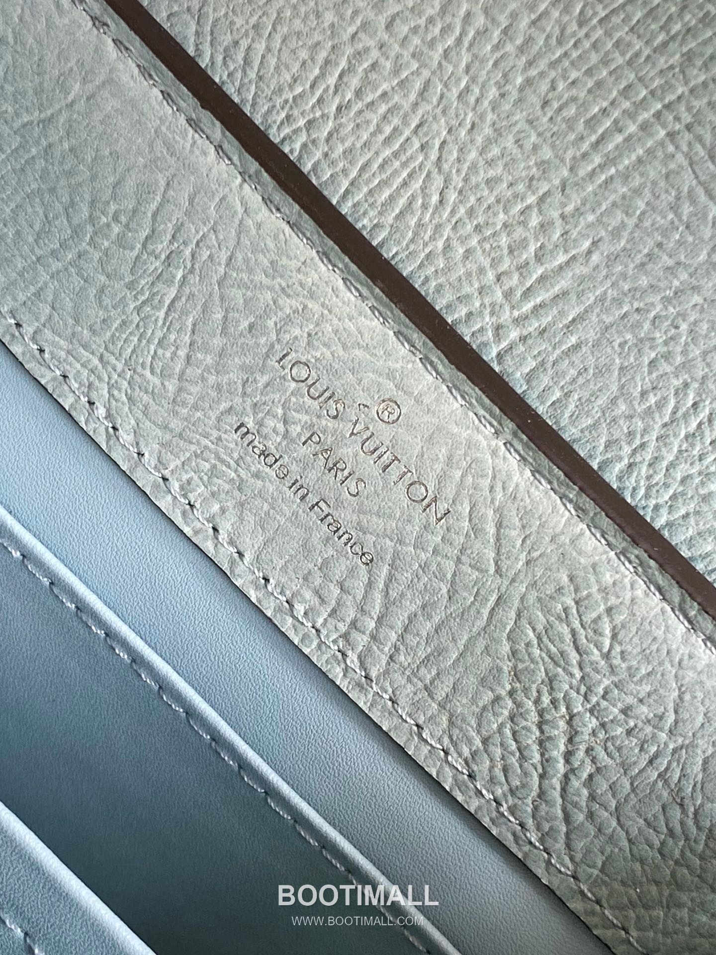 Louis Vuitton Dauphine Mini Monogram Empreinte Leather Shoulder Bag with LV Lock Detail 루이비통 도핀 미니 모노그램 앙프렝뜨 숄더백 LV락 M24713 21cm 10