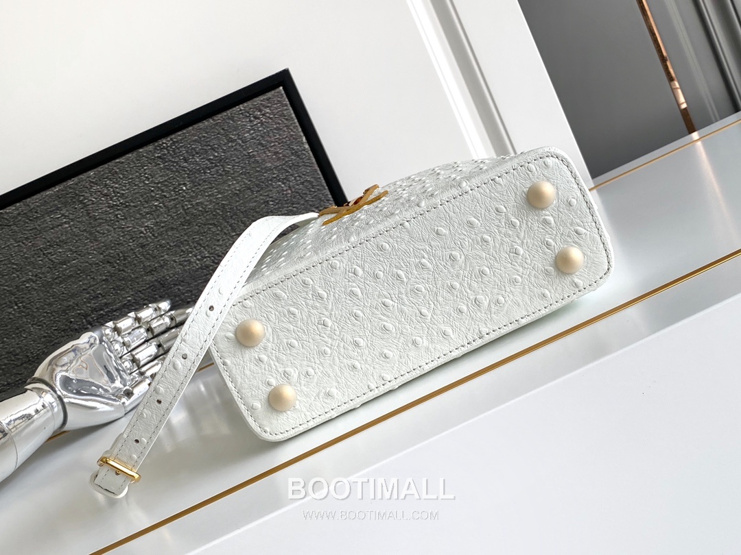 Louis Vuitton Dauphine Mini Monogram Empreinte Leather Shoulder Bag with LV Lock Detail 루이비통 도핀 미니 모노그램 앙프렝뜨 숄더백 LV락 M24713 21cm 4