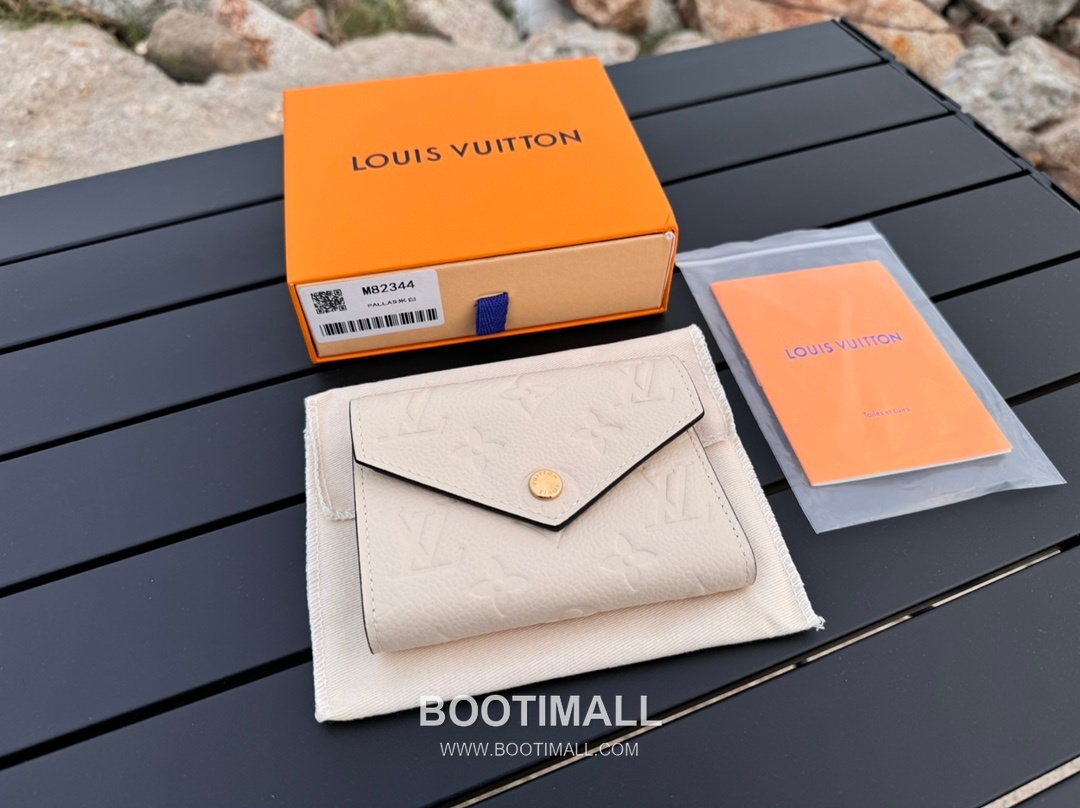 Louis Vuitton Victorine Monogram Empreinte Leather Wallet with Snap Flap Detail 루이비통 빅토린 모노그램 앙프렝뜨 반지갑 스냅플랩 M82334 12cm 2