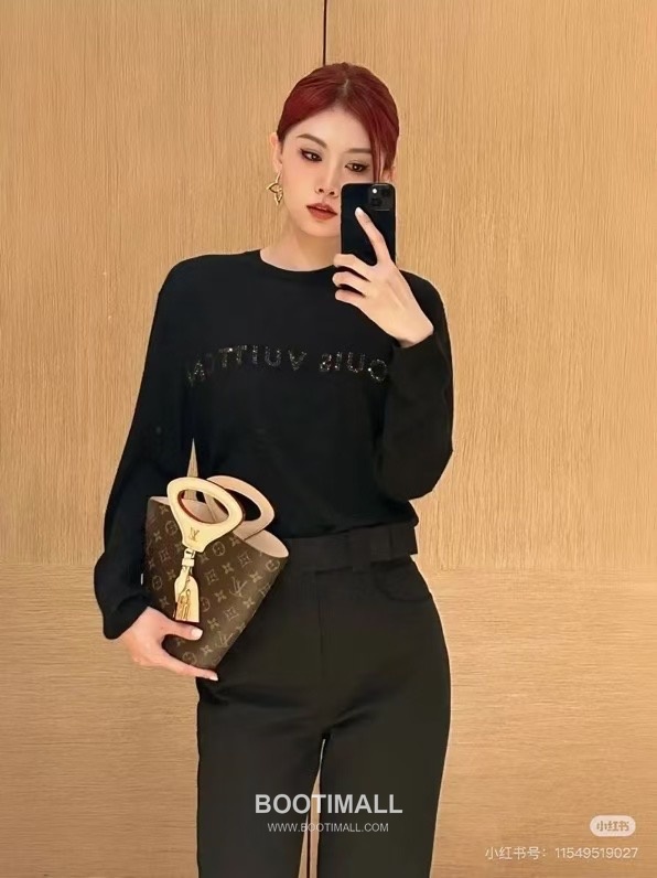 Louis Vuitton Rivage BB Monogram Canvas Bucket Bag with Lock Tag Detail 루이비통 리바쥬 BB 모노그램 캔버스 버킷백 락태그 M14680 12cm 2