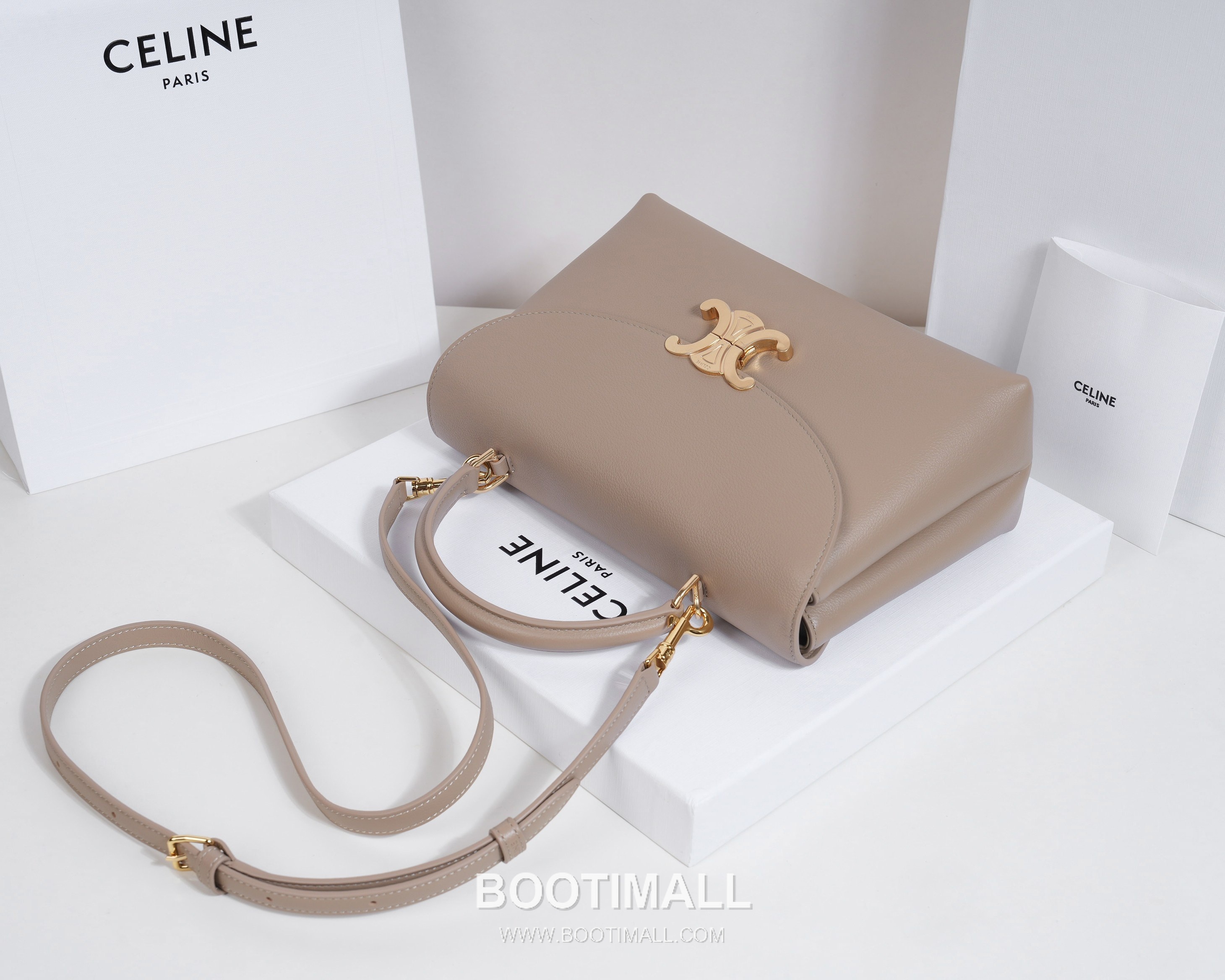 Celine Nino Cowhide Leather Top Handle Crossbody Bag with Triomphe Lock Detail 셀린느 니노 카우하이드 탑핸들 크로스백 트리옹프락 117523 26cm 6