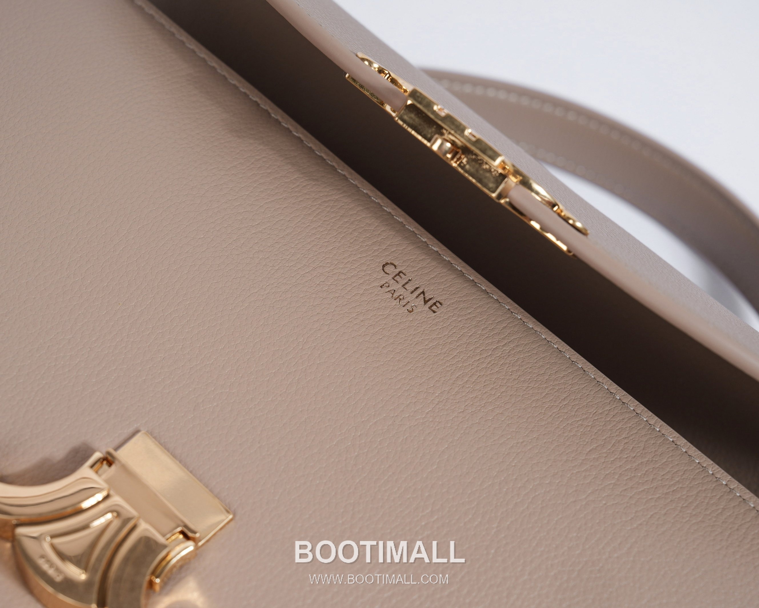 Celine Nino Cowhide Leather Top Handle Crossbody Bag with Triomphe Lock Detail 셀린느 니노 카우하이드 탑핸들 크로스백 트리옹프락 117523 26cm 8