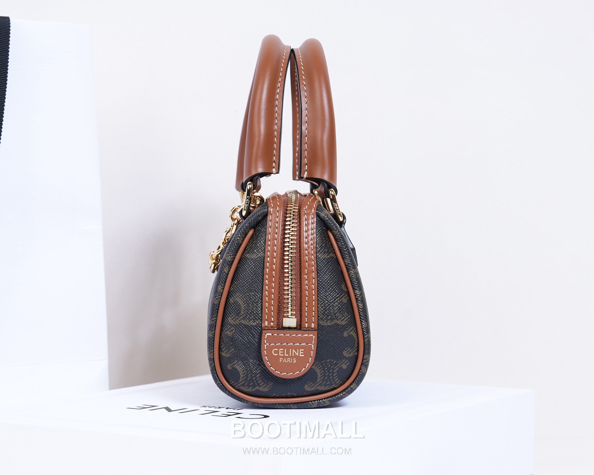 Celine Monogram Canvas Cowhide Leather Mini Crossbody Bag with Leather Trim Detail 셀린느 모노그램 캔버스 카우하이드 미니 크로스백 레더트림 195112 14cm 4