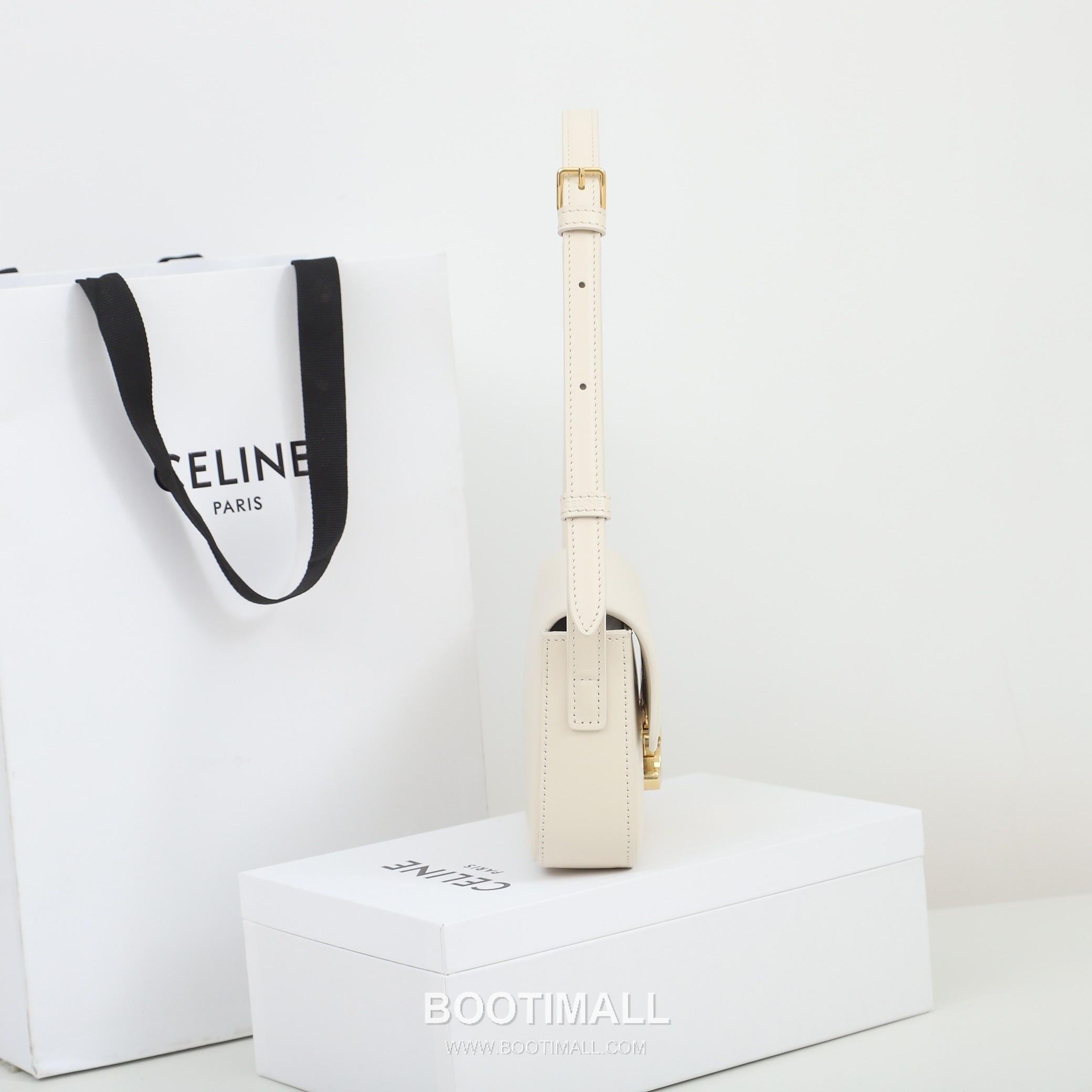 Celine Cowhide Leather Shoulder Crossbody Bag with Minimal Flap Detail 셀린느 카우하이드 숄더 크로스백 미니멀플랩 194143 20cm 8