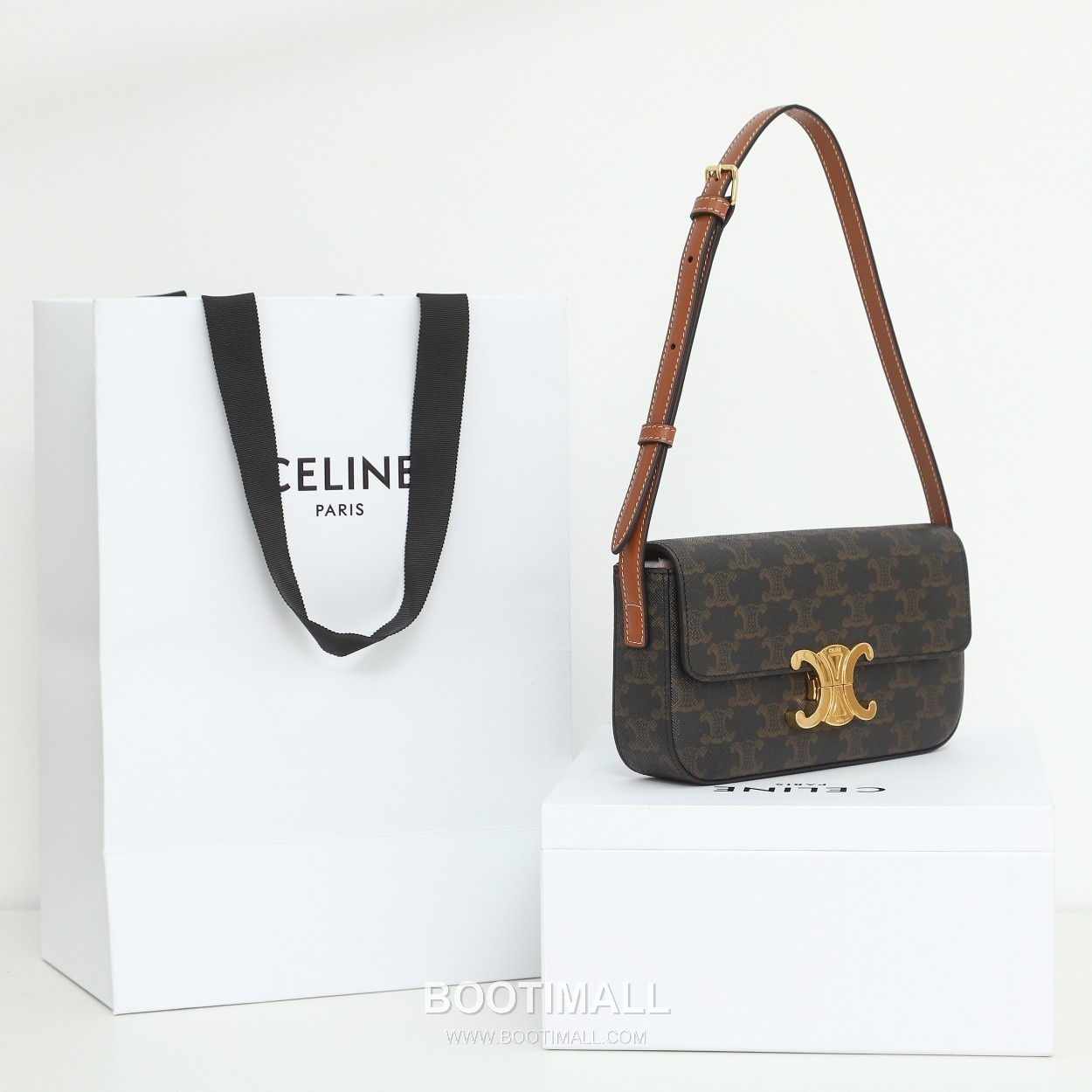 Celine Triomphe Monogram Canvas Cowhide Shoulder Bag with Metal Detail 셀린느 트리옹프 모노그램 캔버스 카우하이드 숄더백 메탈디테일 194143 20cm 11