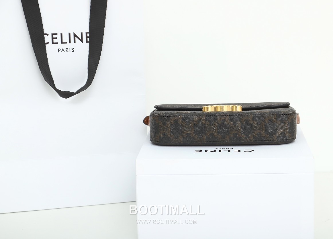 Celine Triomphe Monogram Canvas Cowhide Shoulder Bag with Metal Detail 셀린느 트리옹프 모노그램 캔버스 카우하이드 숄더백 메탈디테일 194143 20cm 17