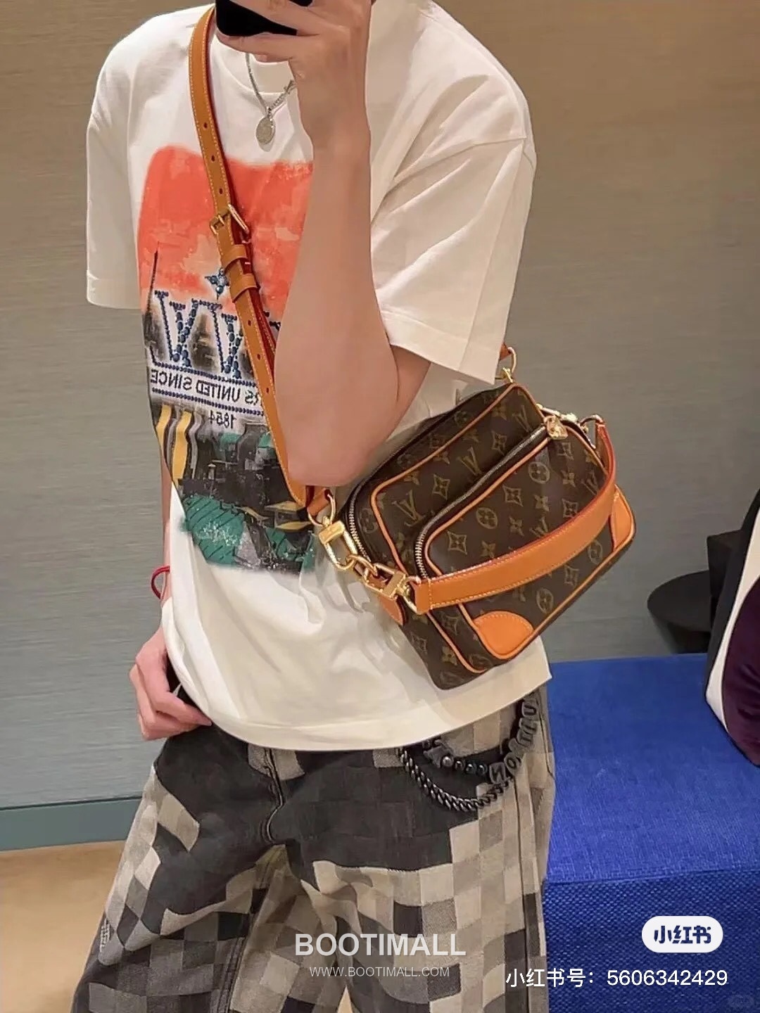 Louis Vuitton Nil Monogram Canvas Leather Shoulder Bag with Pearl Zip Detail 루이비통 닐 모노그램 캔버스 숄더백 펄지퍼 M14016 25cm 5