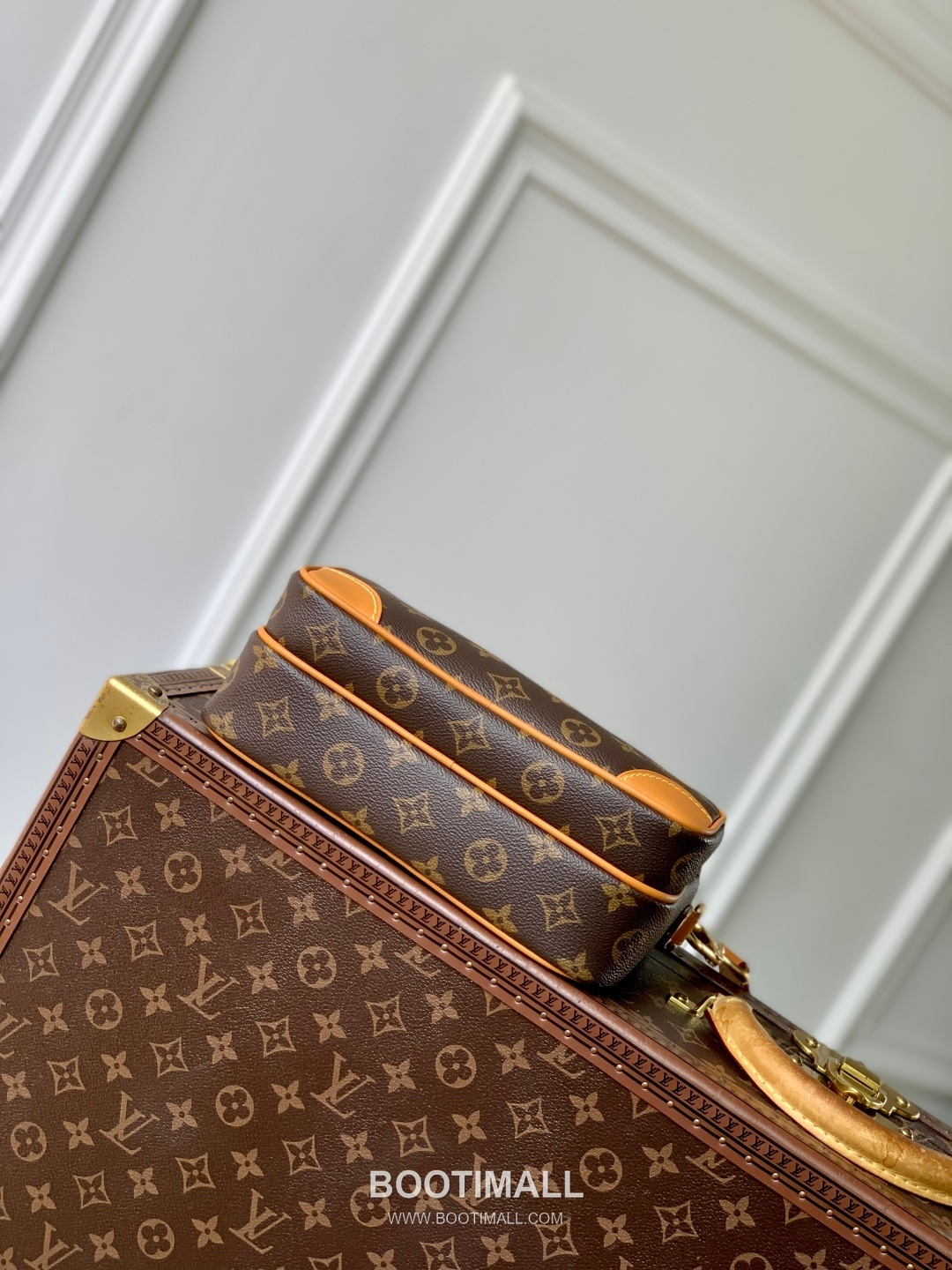 Louis Vuitton Nil Monogram Canvas Leather Shoulder Bag with Pearl Zip Detail 루이비통 닐 모노그램 캔버스 숄더백 펄지퍼 M14016 25cm 13