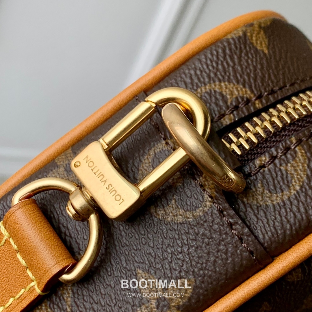 Louis Vuitton Trocadéro Mini Monogram Canvas Crossbody Bag with Reinforced Corner Detail 루이비통 트로카데로 미니 모노그램 캔버스 크로스백 강화코너 M14058 20cm 6