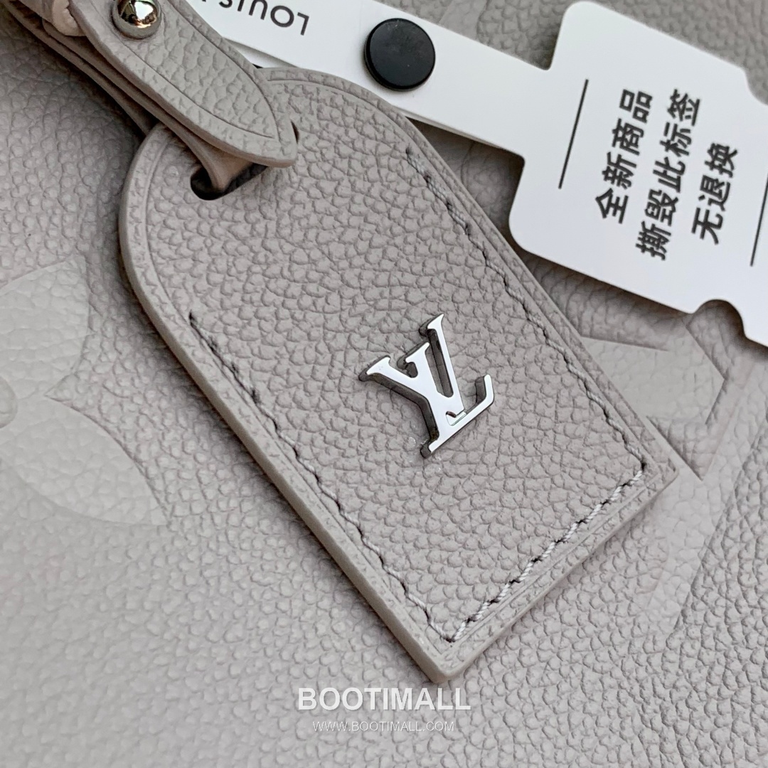 Louis Vuitton CarryAll PM Monogram Empreinte Leather Tote Shoulder Bag with Name Tag Detail 루이비통 캐리올 PM 모노그램 앙프렝뜨 토트 숄더백 네임택 M46288 29.5cm 5