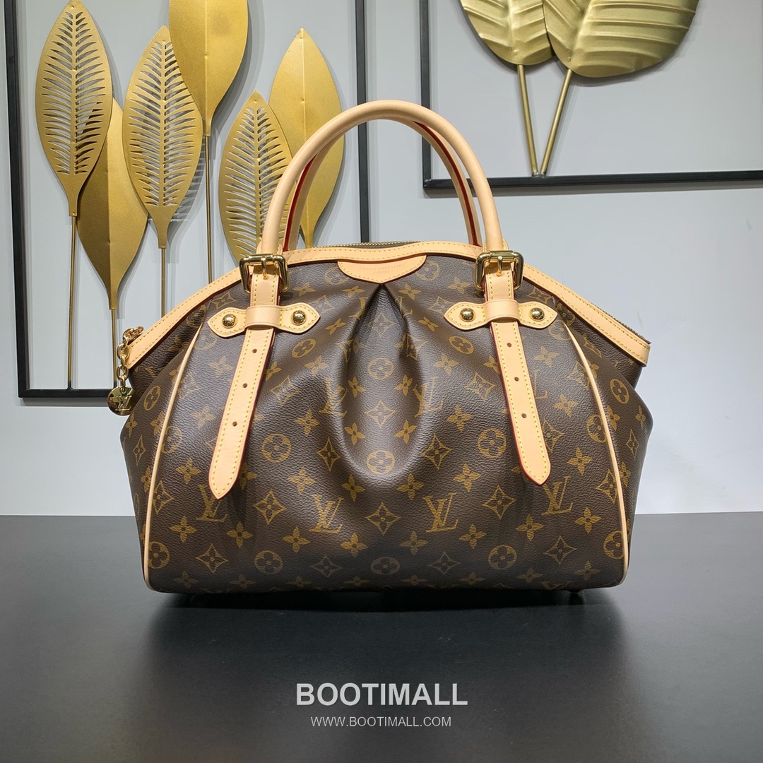Louis Vuitton Tivoli GM Monogram Canvas Bowling Bag with Bottom Stud Detail 루이비통 티볼리 GM 모노그램 캔버스 보울링백 바닥스터드 M40144 46cm 1