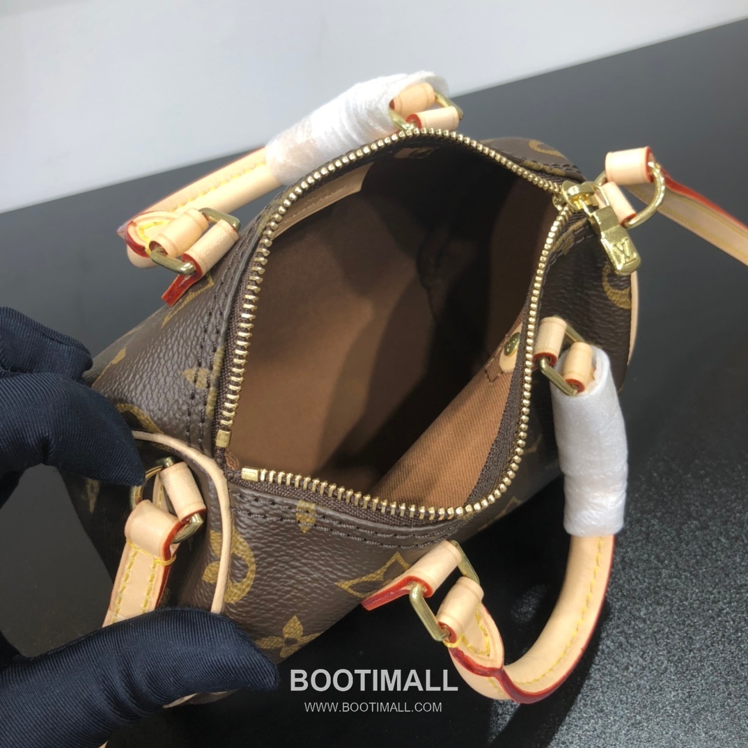 Louis Vuitton Nano Speedy Monogram Canvas Top Handle Crossbody Bag with Strap Detail 루이비통 나노 스피디 모노그램 캔버스 탑핸들 크로스백 스트랩 M61252 16cm 14