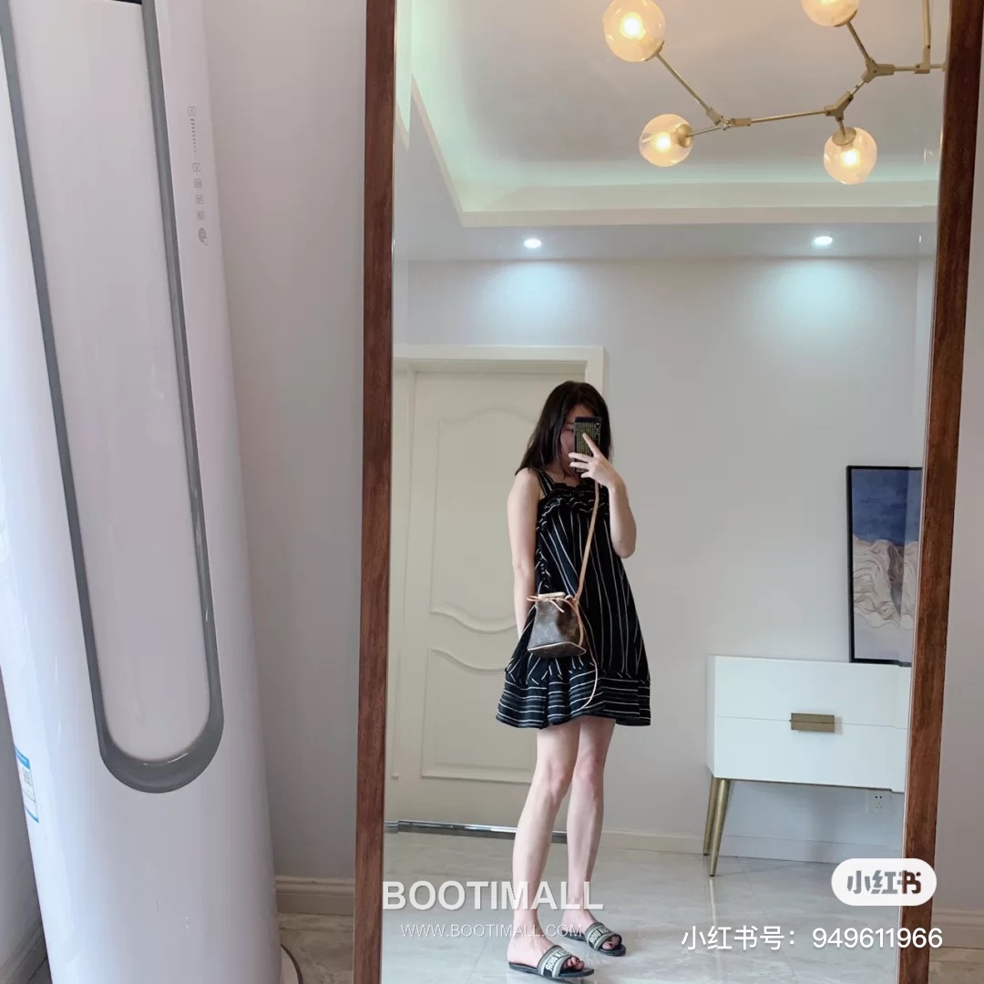 Louis Vuitton Nano Lockit Monogram Canvas Bucket Crossbody Bag with Drawstring Detail 루이비통 나노 락킷 모노그램 캔버스 버킷 크로스백 드로우스트링 M41346 13cm 3