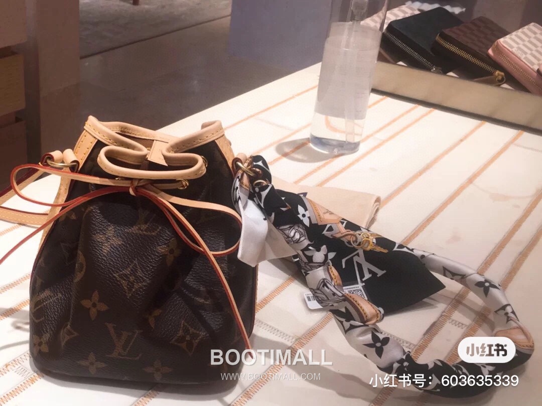 Louis Vuitton Nano Lockit Monogram Canvas Bucket Crossbody Bag with Drawstring Detail 루이비통 나노 락킷 모노그램 캔버스 버킷 크로스백 드로우스트링 M41346 13cm 9