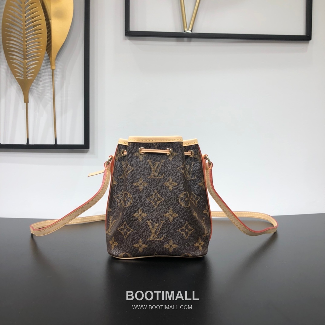 Louis Vuitton Nano Lockit Monogram Canvas Bucket Crossbody Bag with Drawstring Detail 루이비통 나노 락킷 모노그램 캔버스 버킷 크로스백 드로우스트링 M41346 13cm 11