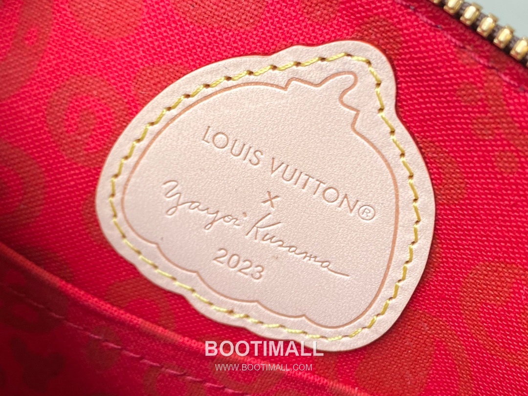 Louis Vuitton Alma BB Monogram Canvas Embroidery Top Handle Crossbody Bag with Artist Print Detail 루이비통 알마 BB 모노그램 캔버스 자수 탑핸들 크로스백 아트프린트 M46428 23.5cm 9