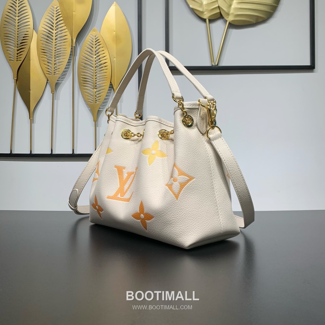 Louis Vuitton Summer Bundle Monogram Empreinte Leather Bucket Bag with Drawstring Strap Detail 루이비통 서머 번들 모노그램 앙프렝뜨 버킷백 드로우스트링 M46545 28cm 12