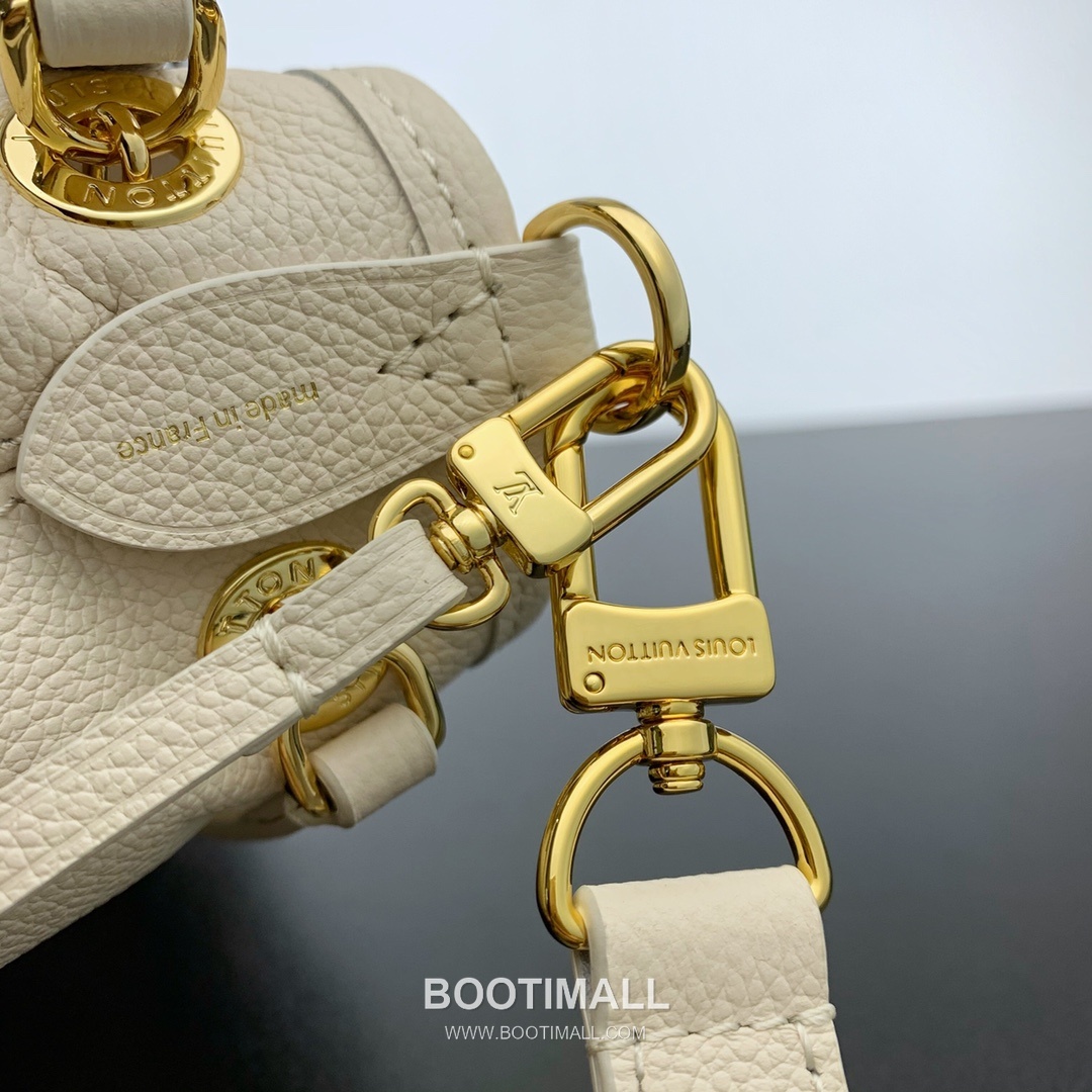 Louis Vuitton Summer Bundle Monogram Empreinte Leather Bucket Bag with Drawstring Strap Detail 루이비통 서머 번들 모노그램 앙프렝뜨 버킷백 드로우스트링 M46545 28cm 17