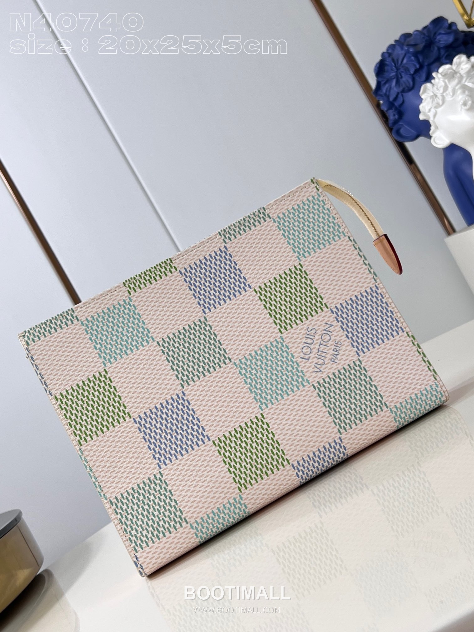 Louis Vuitton Toiletry Pouch Damier Canvas Clutch Bag with Inner Pocket Detail 루이비통 토일레트리 파우치 다미에 캔버스 클러치백 이너포켓 N40740 25cm 2